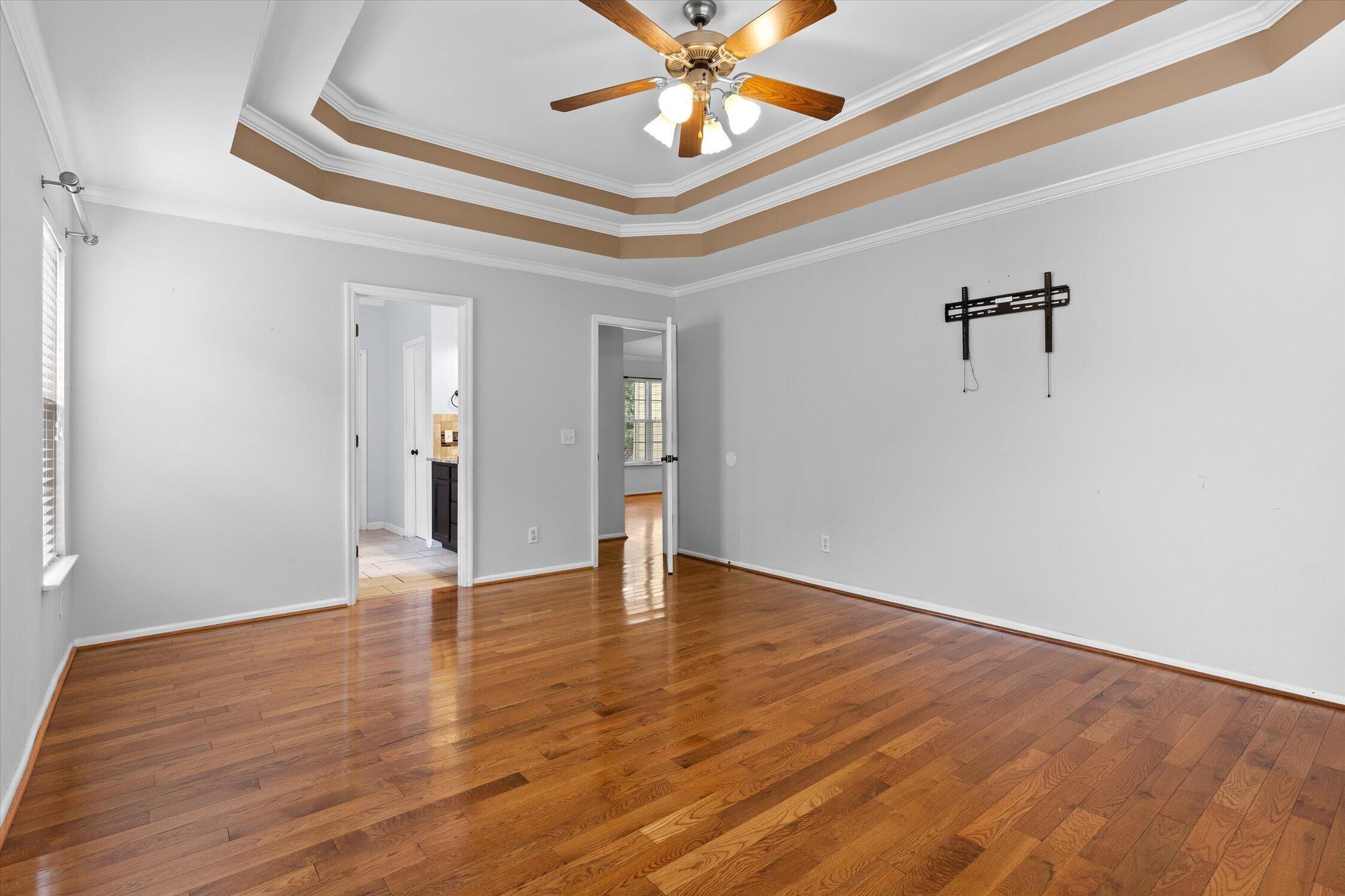 5775 Crooked Creek Drive
