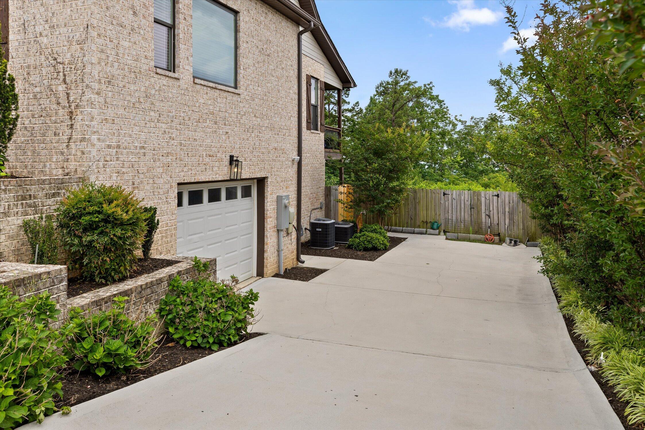 4039 Brock Road