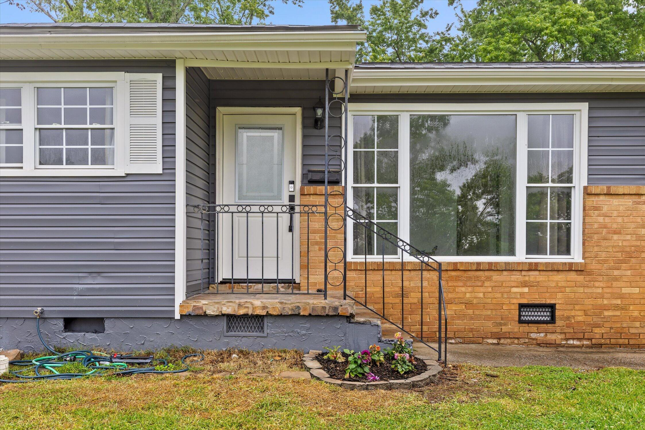 5742 Lyle Circle