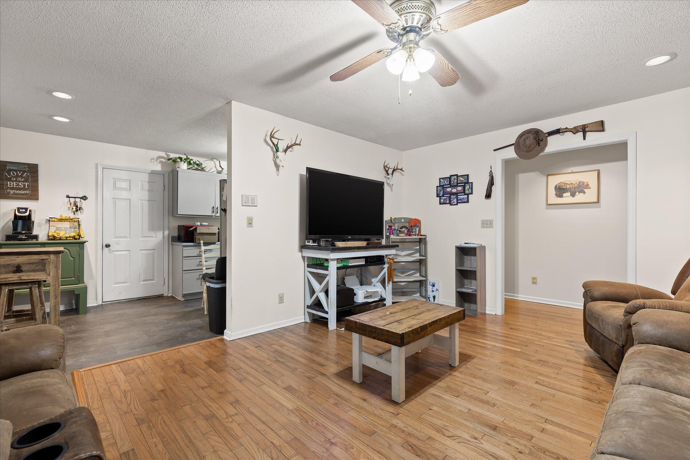 1884 Peavine Road