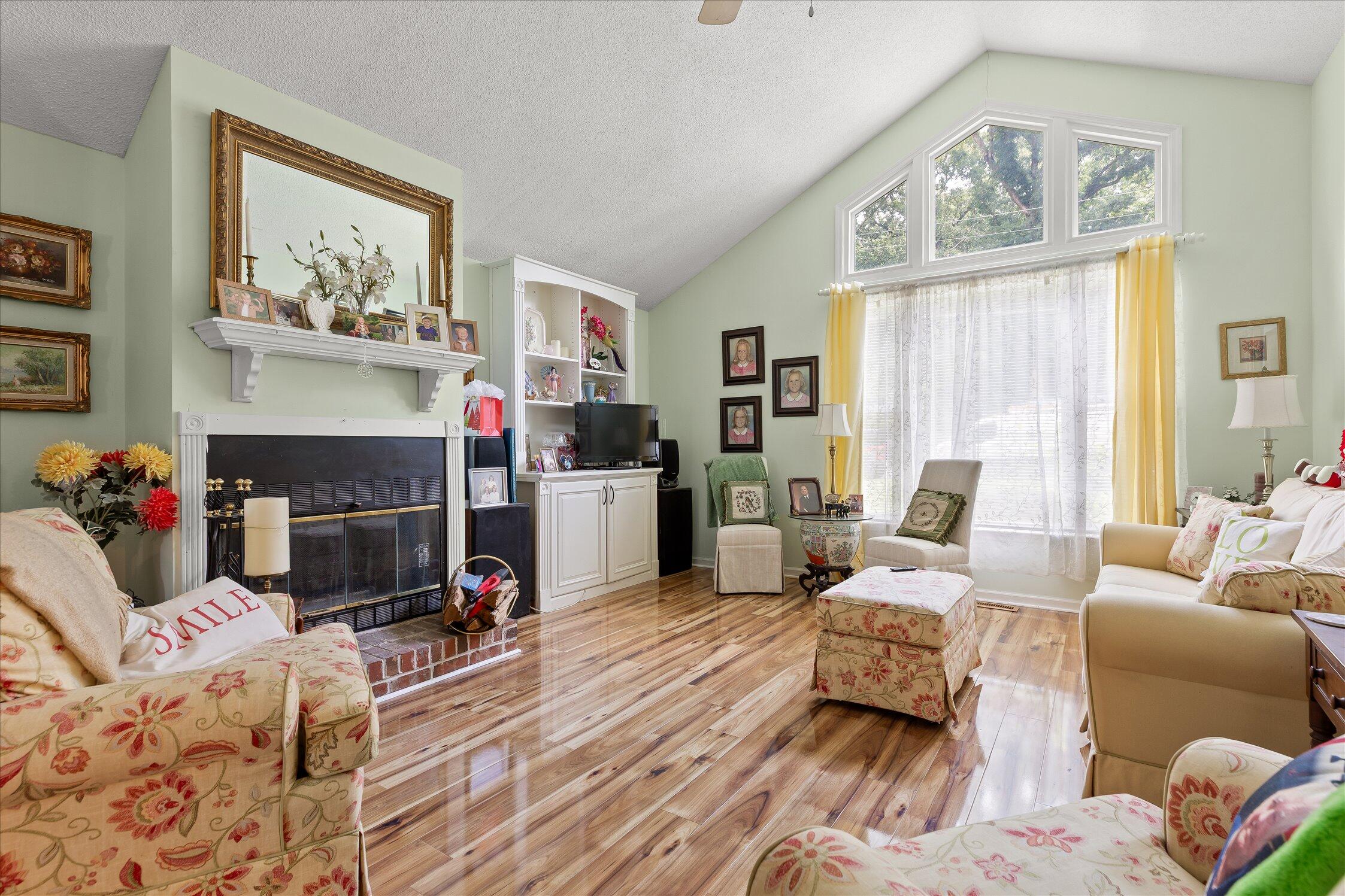 723 Pine Brow Trail