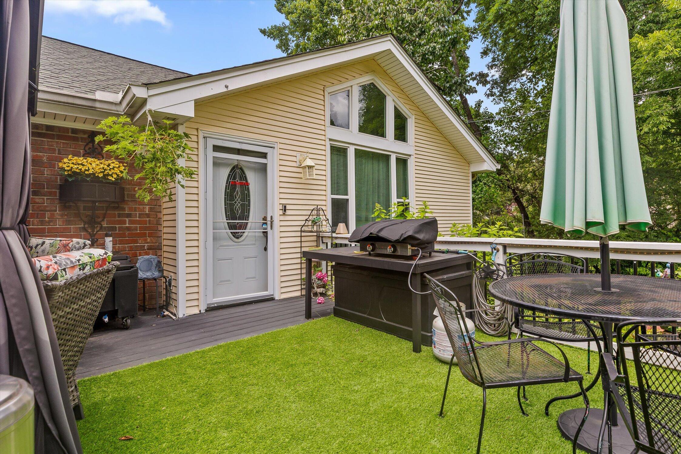 723 Pine Brow Trail