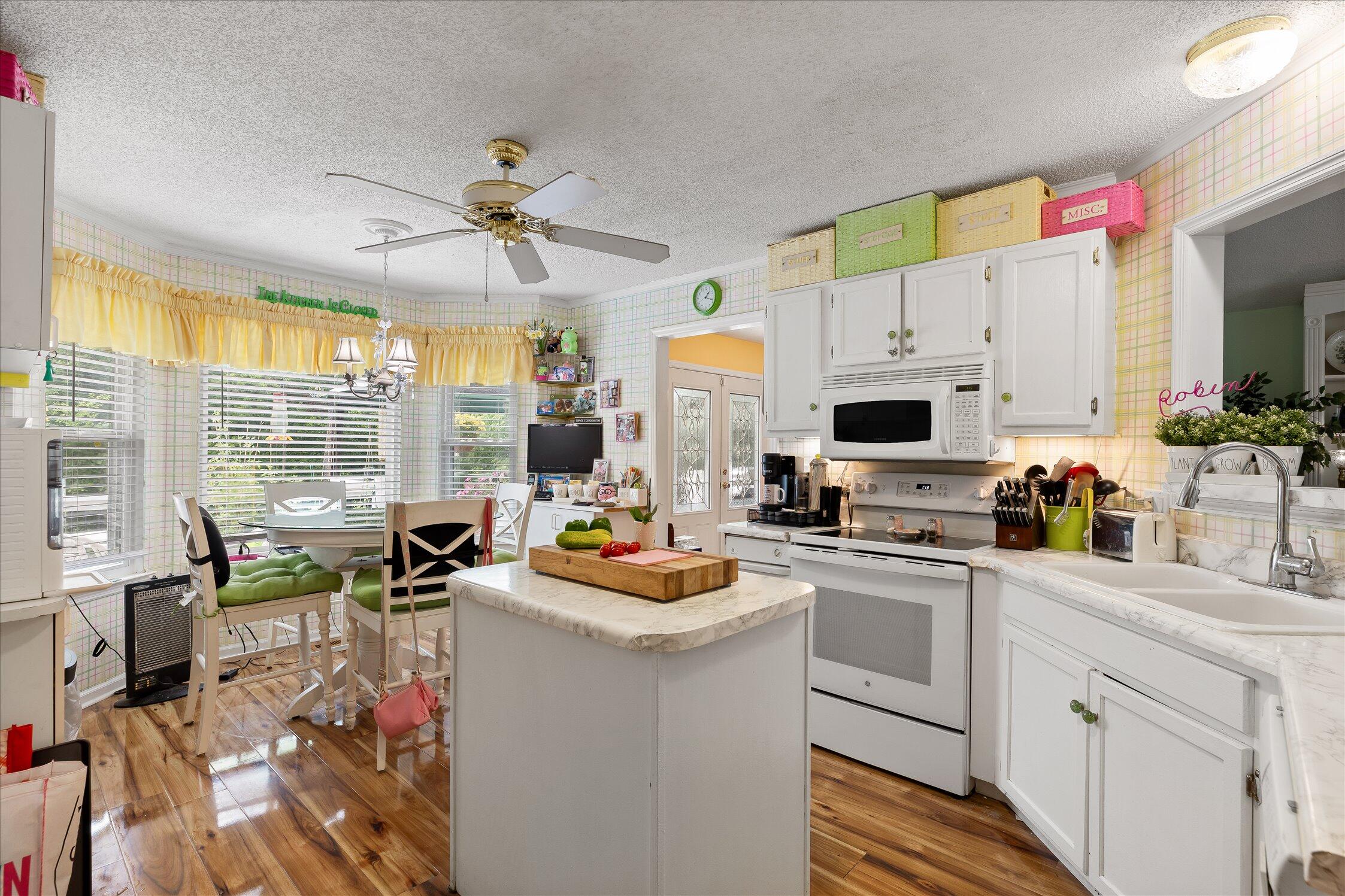 723 Pine Brow Trail
