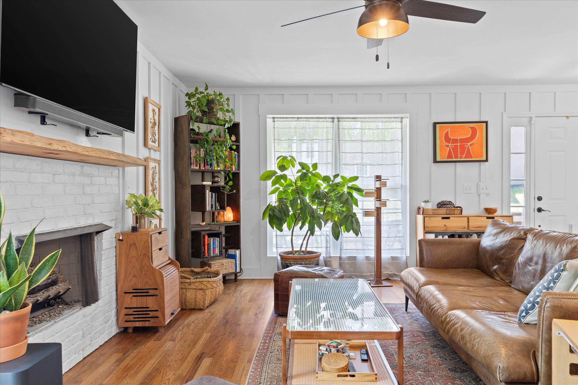 811 Forest Avenue