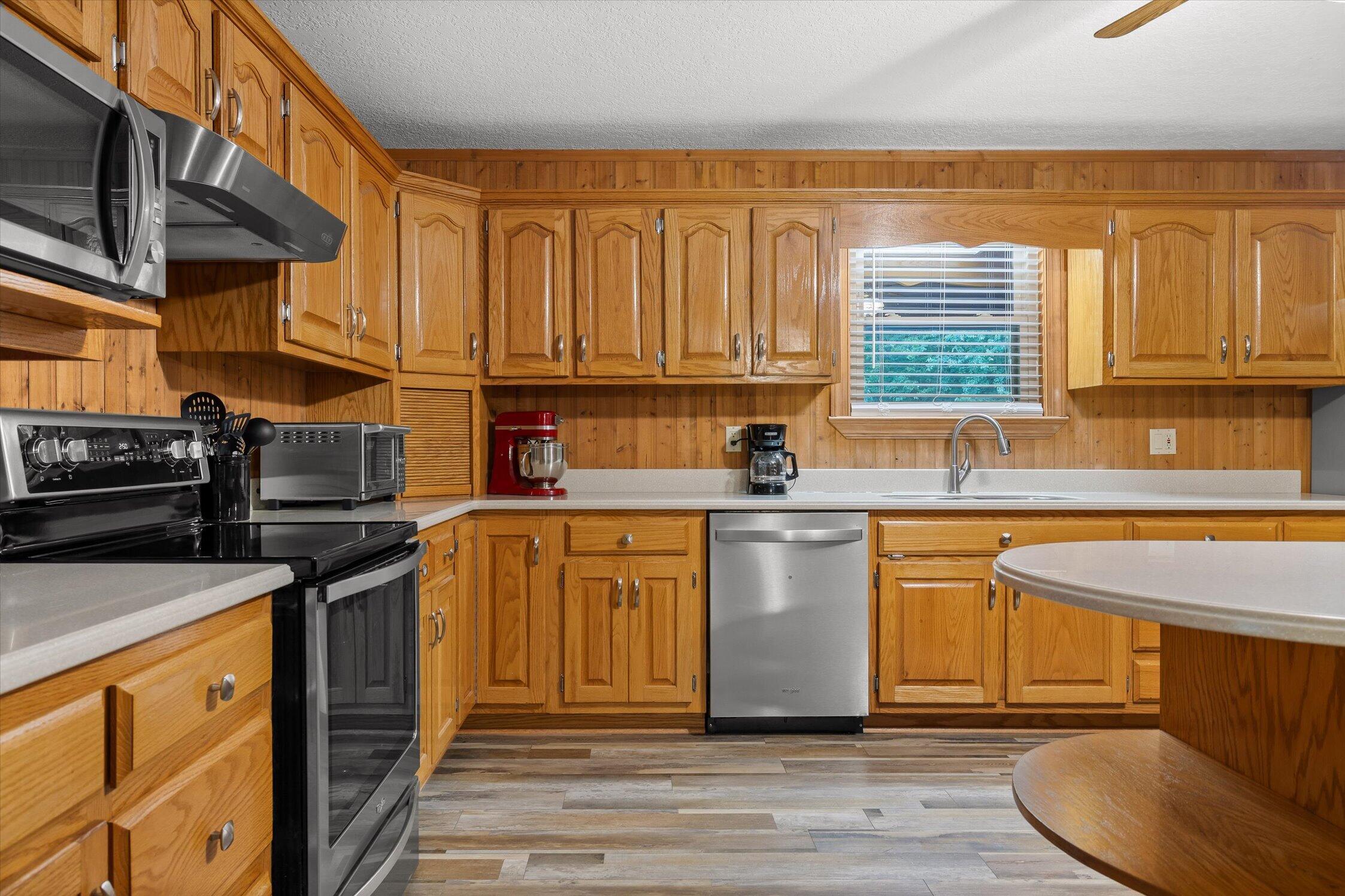 927 Casey Road