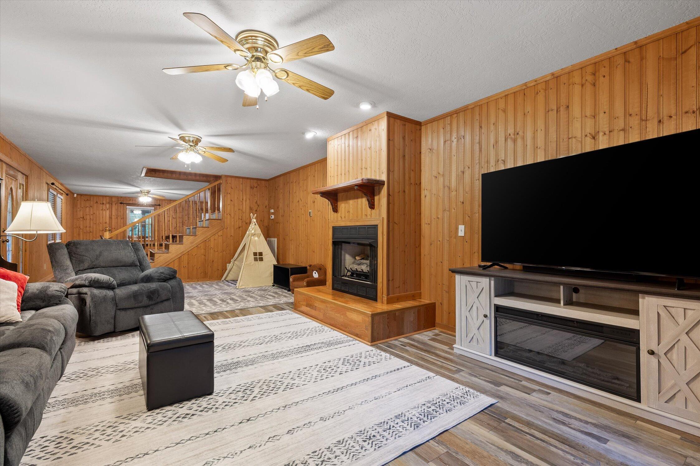 927 Casey Road