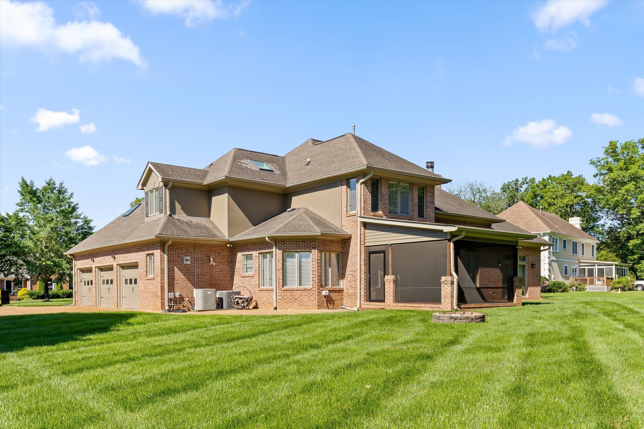 7729 Diamondhead Drive