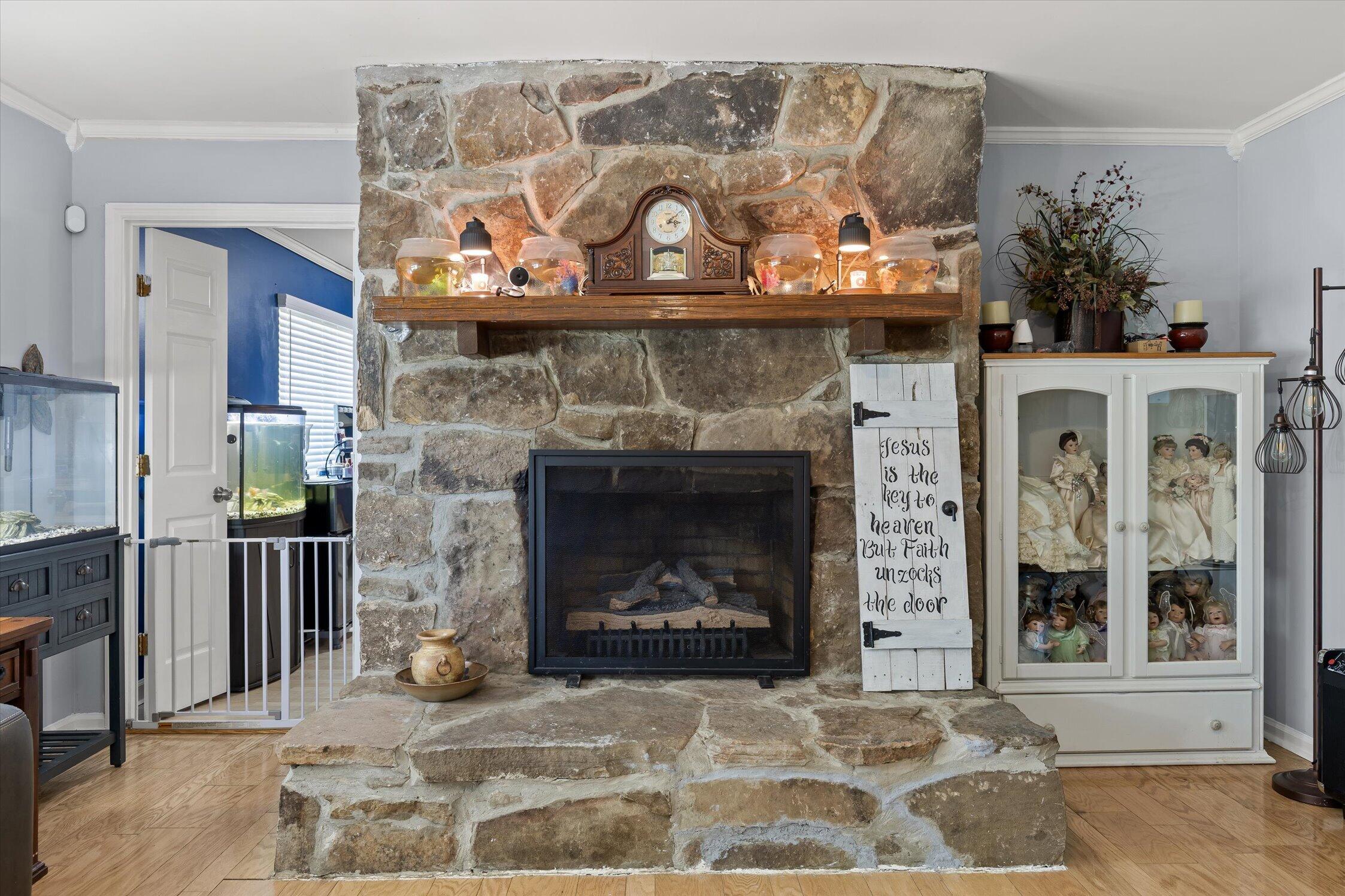 1608 Wildwood Trail