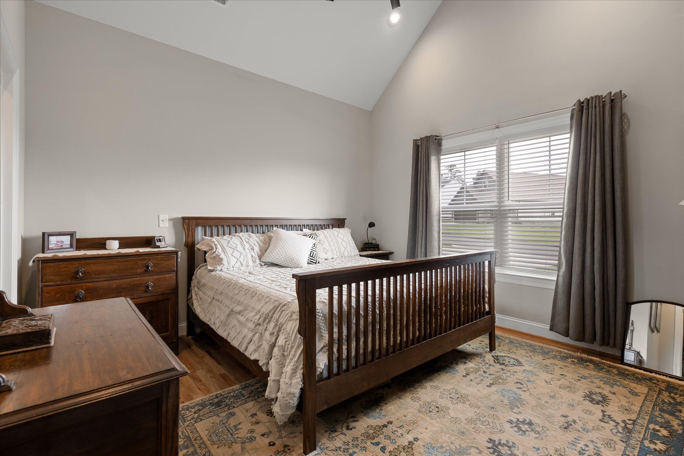 301 Sentry Oaks