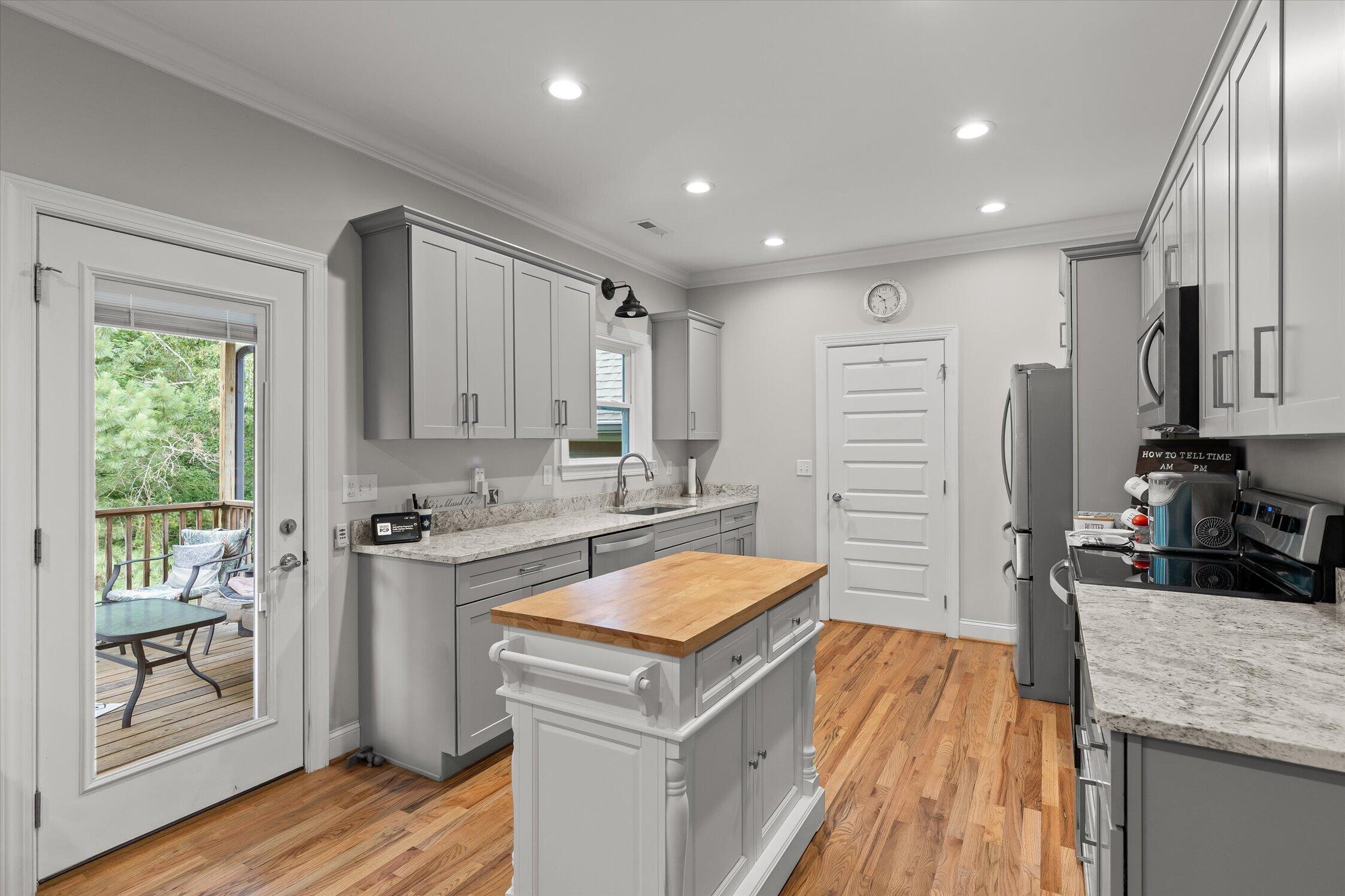 301 Sentry Oaks