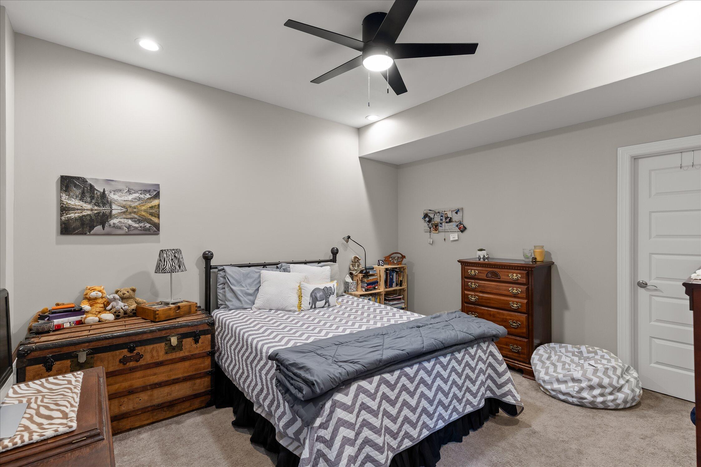301 Sentry Oaks