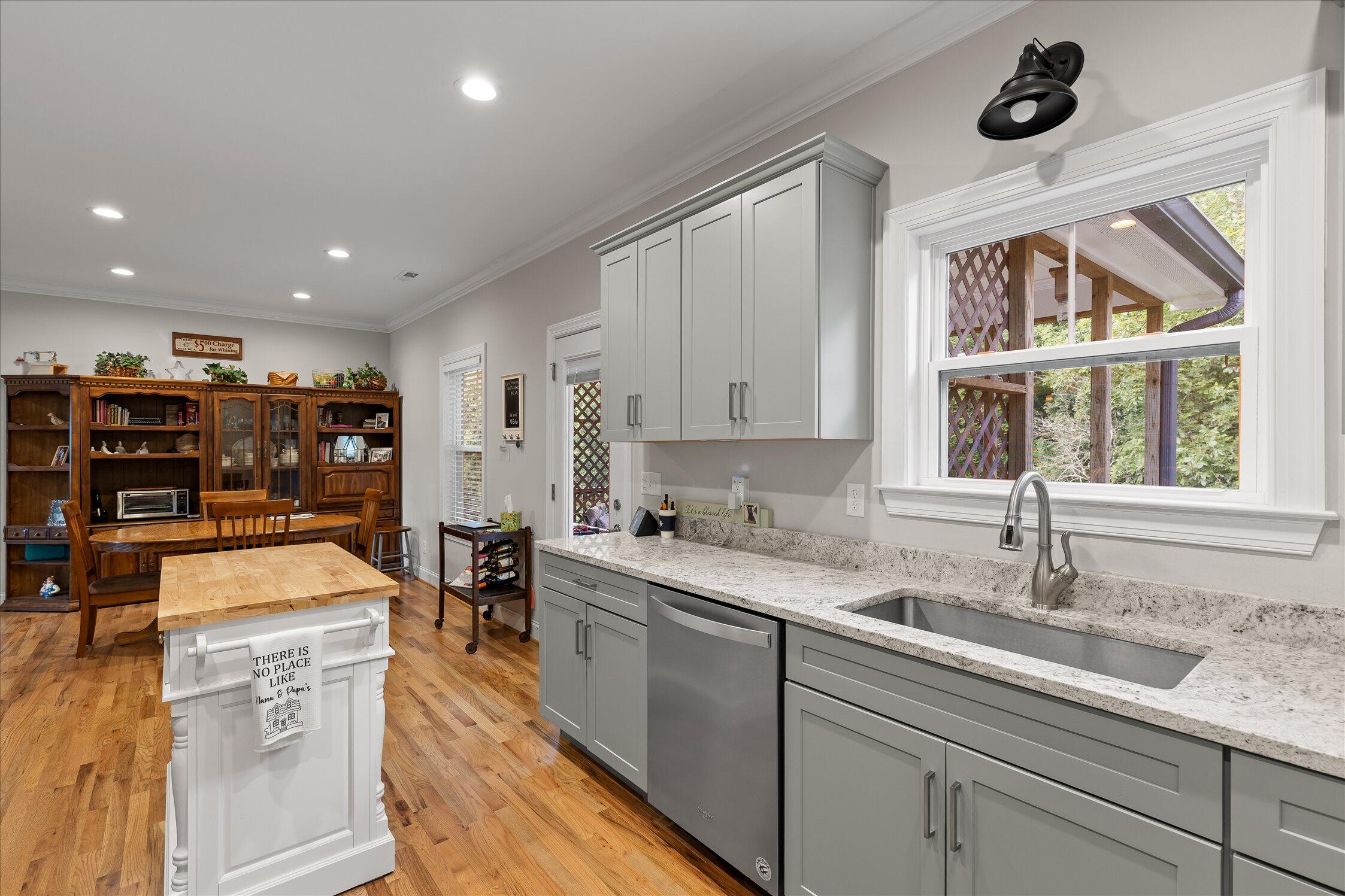 301 Sentry Oaks