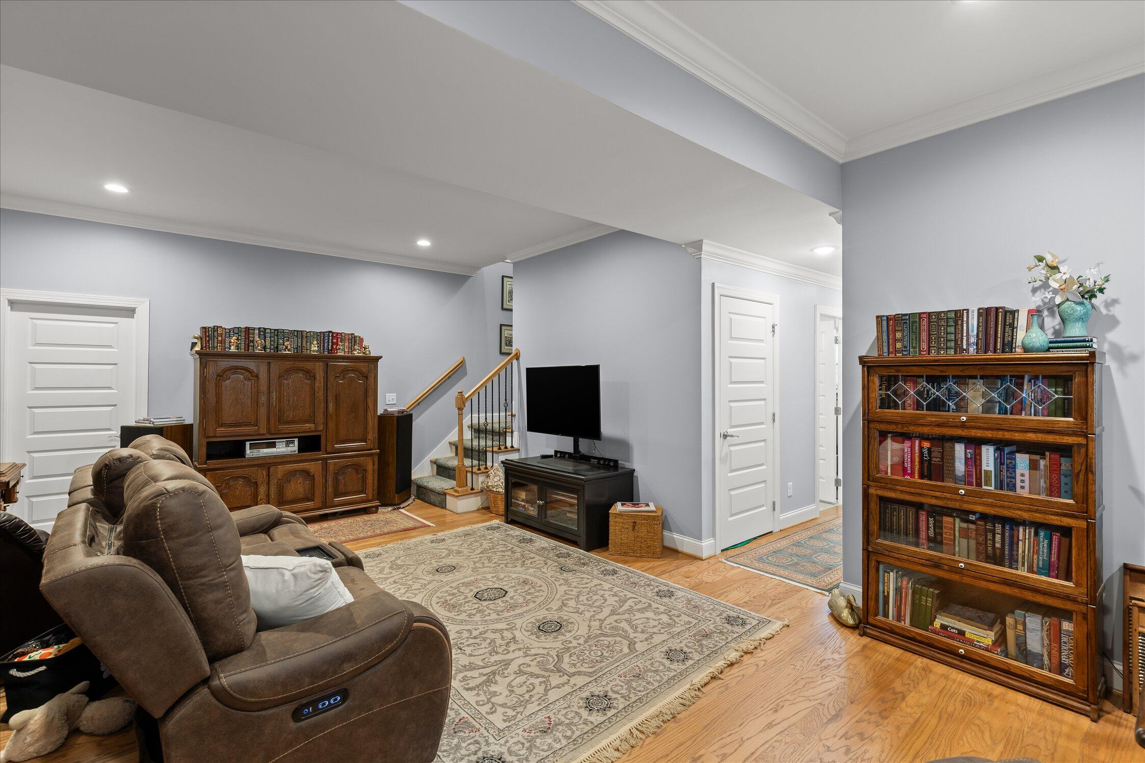 301 Sentry Oaks