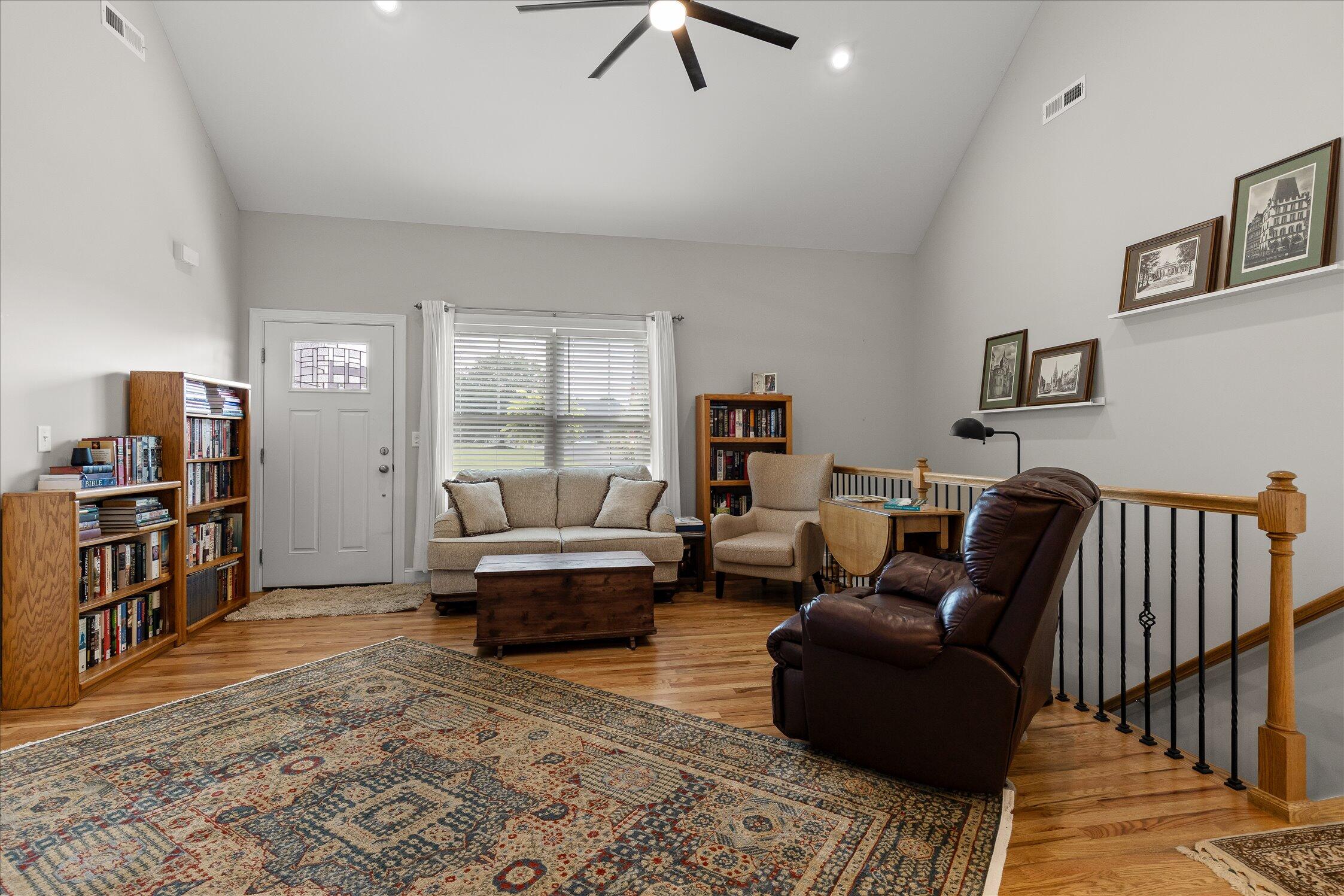 301 Sentry Oaks