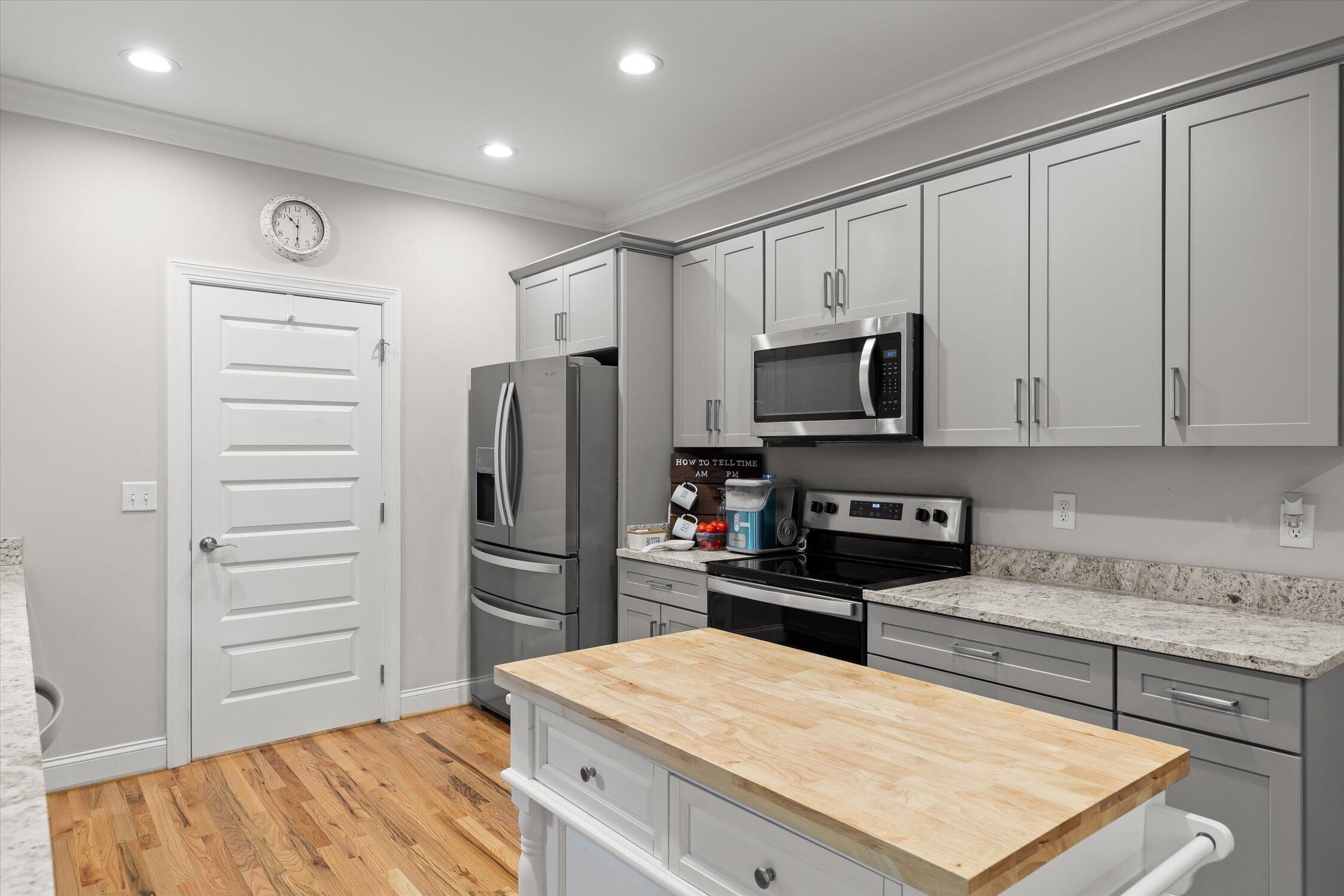 301 Sentry Oaks