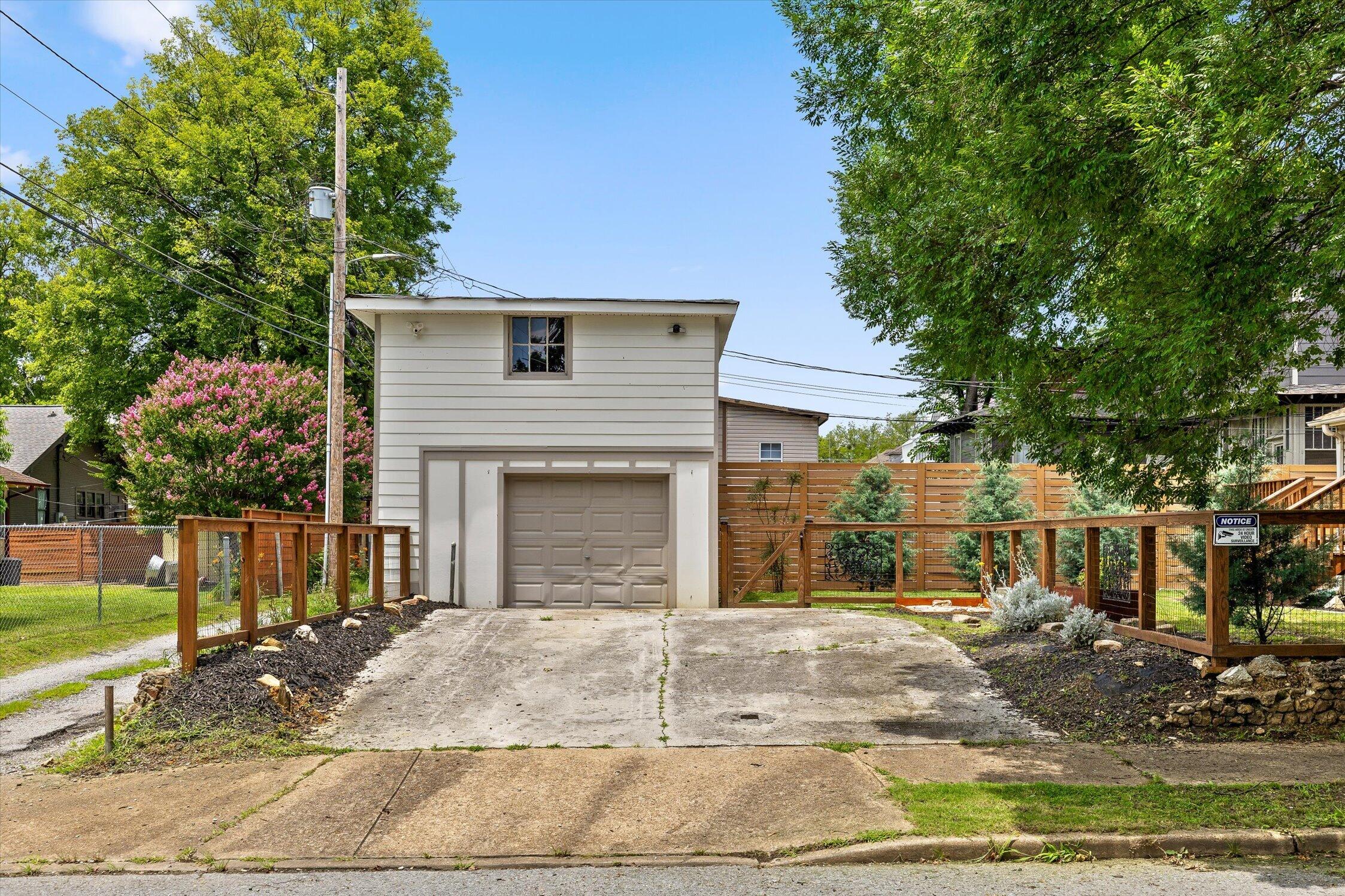 1514 Bailey Avenue