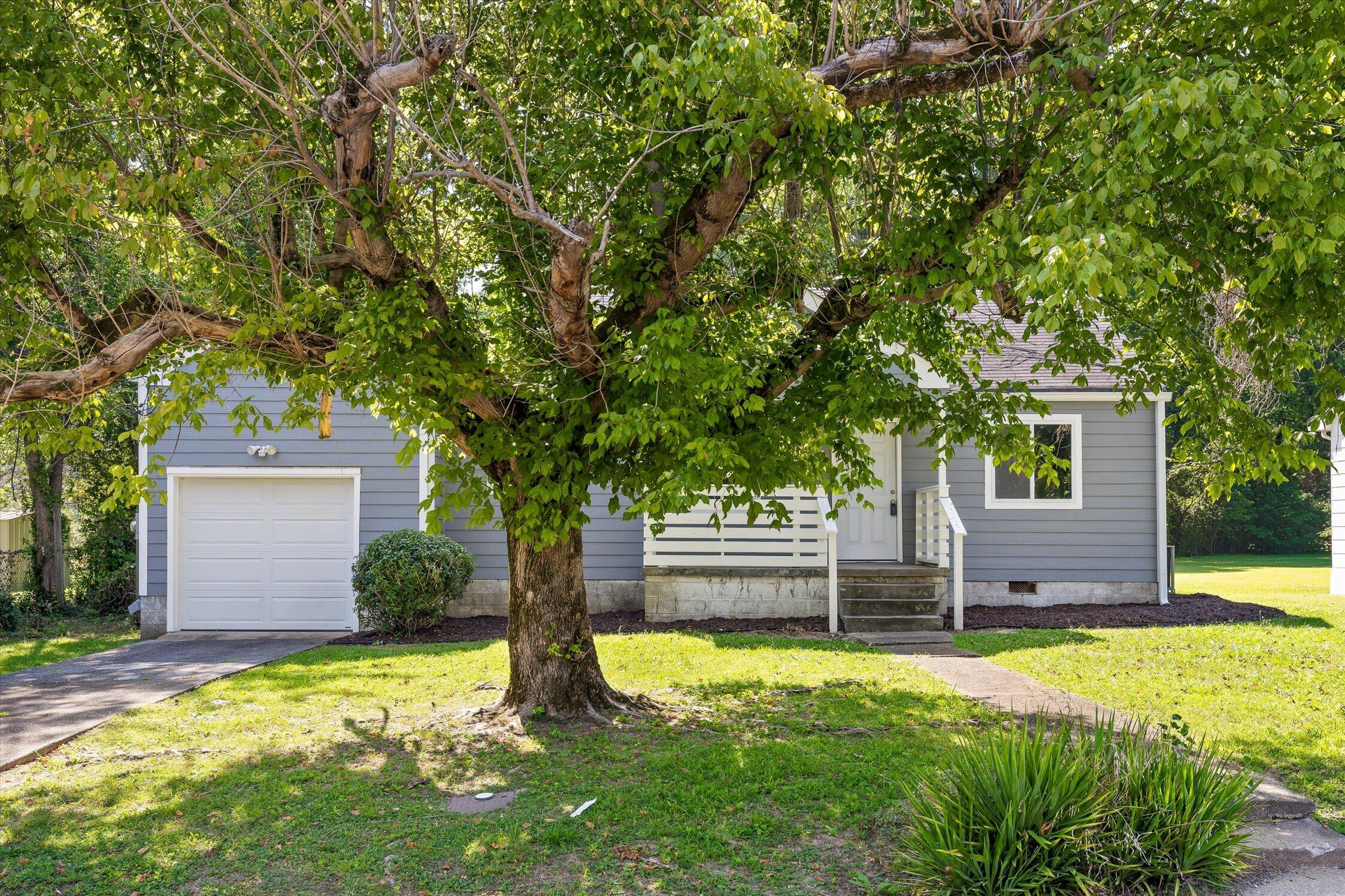 712 Parkview Drive