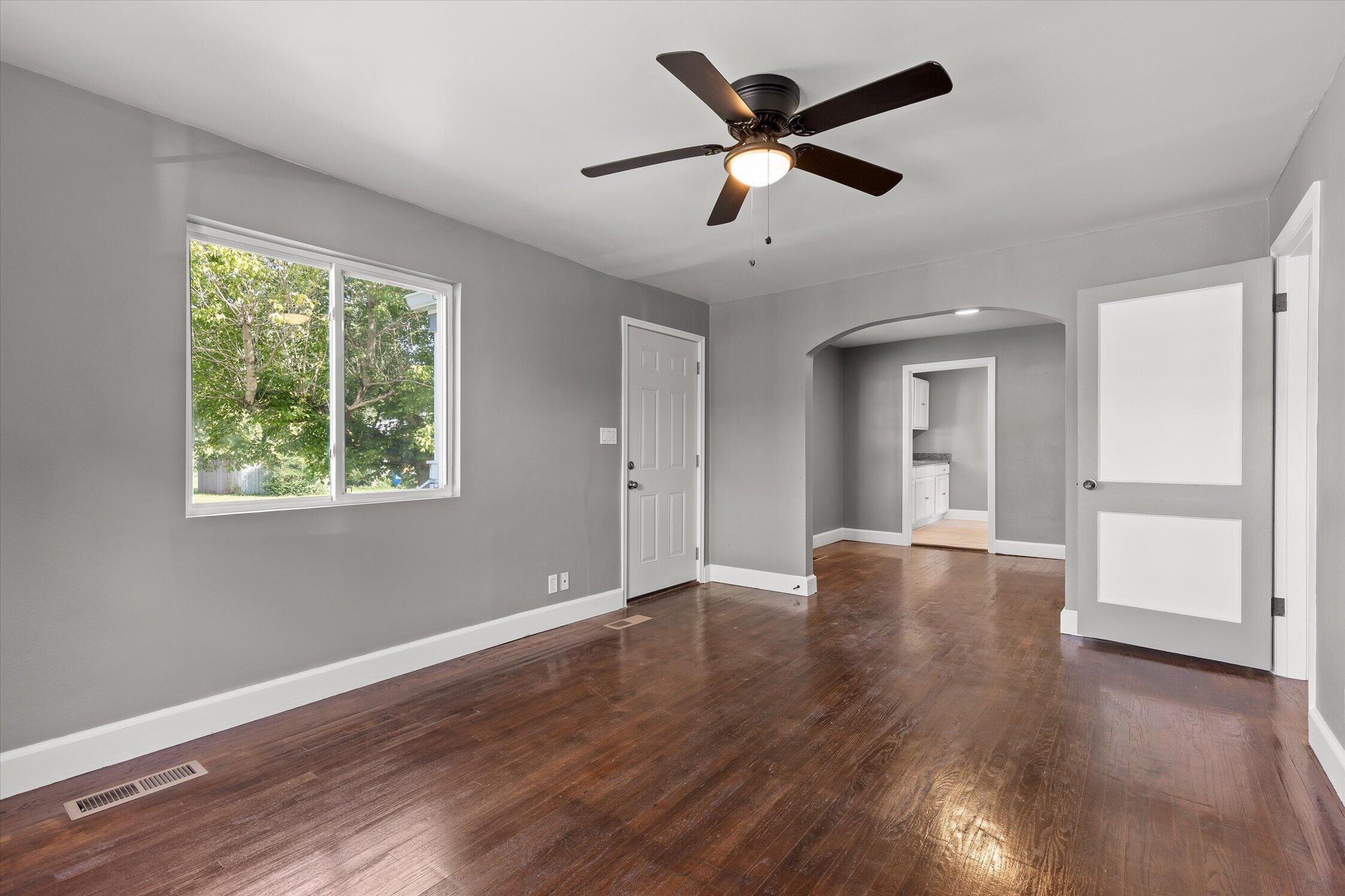 712 Parkview Drive