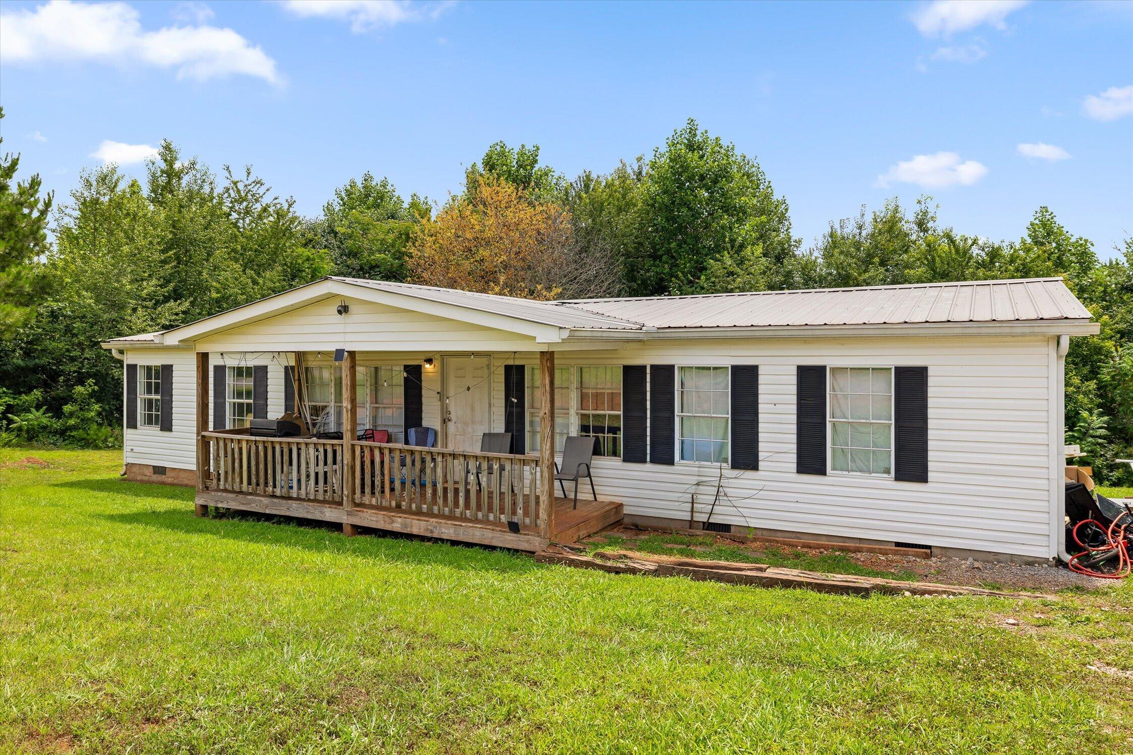628 Crystal View Court
