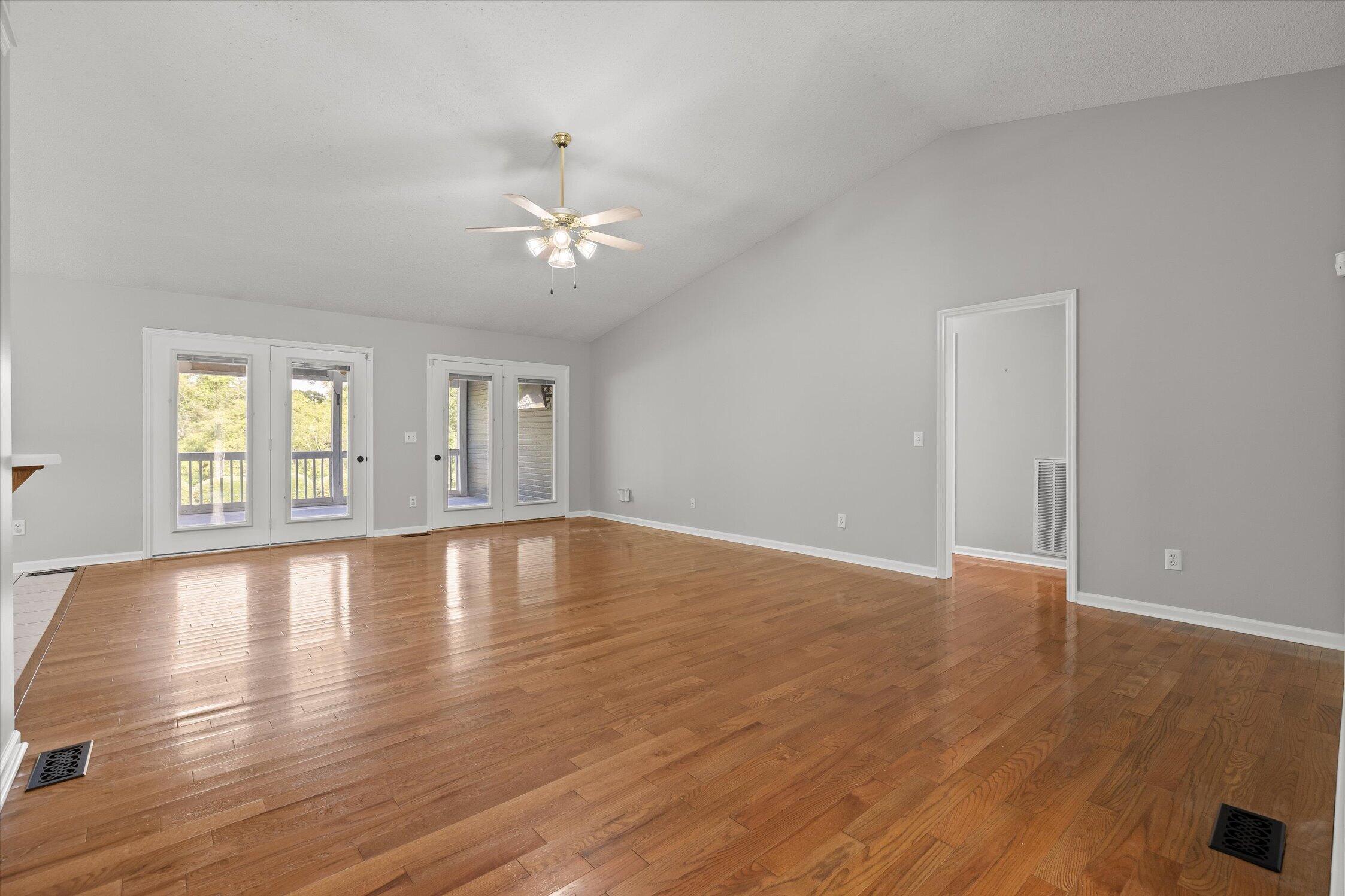 1221 Panorama Drive