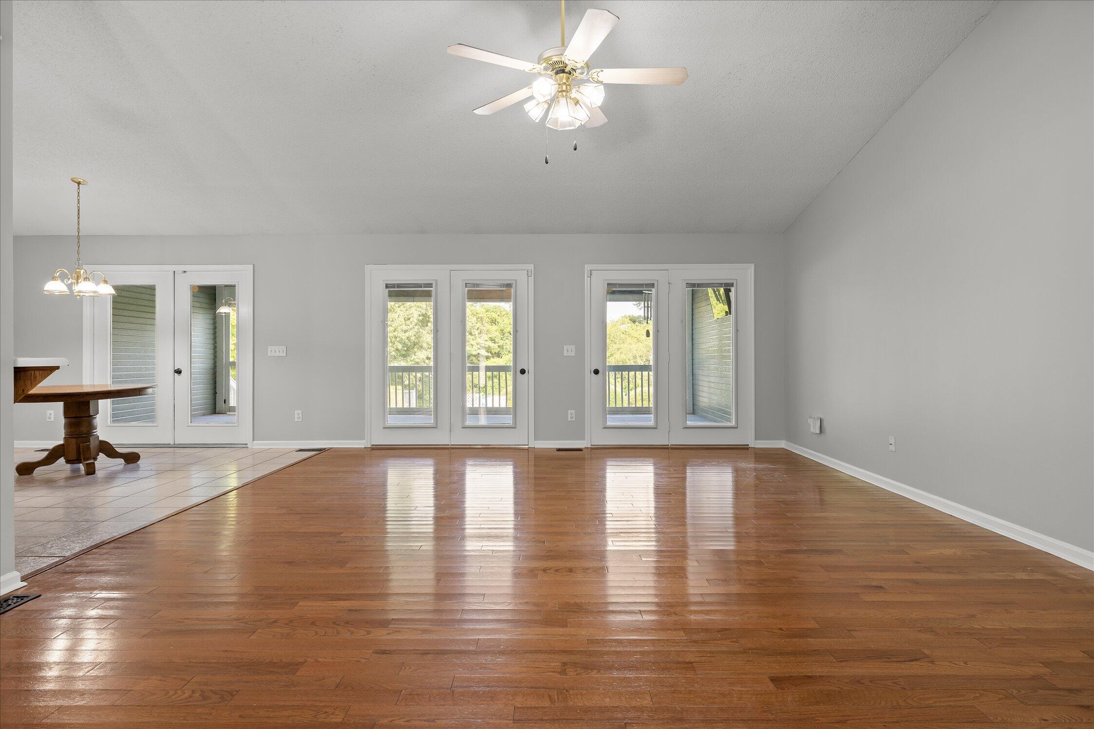 1221 Panorama Drive