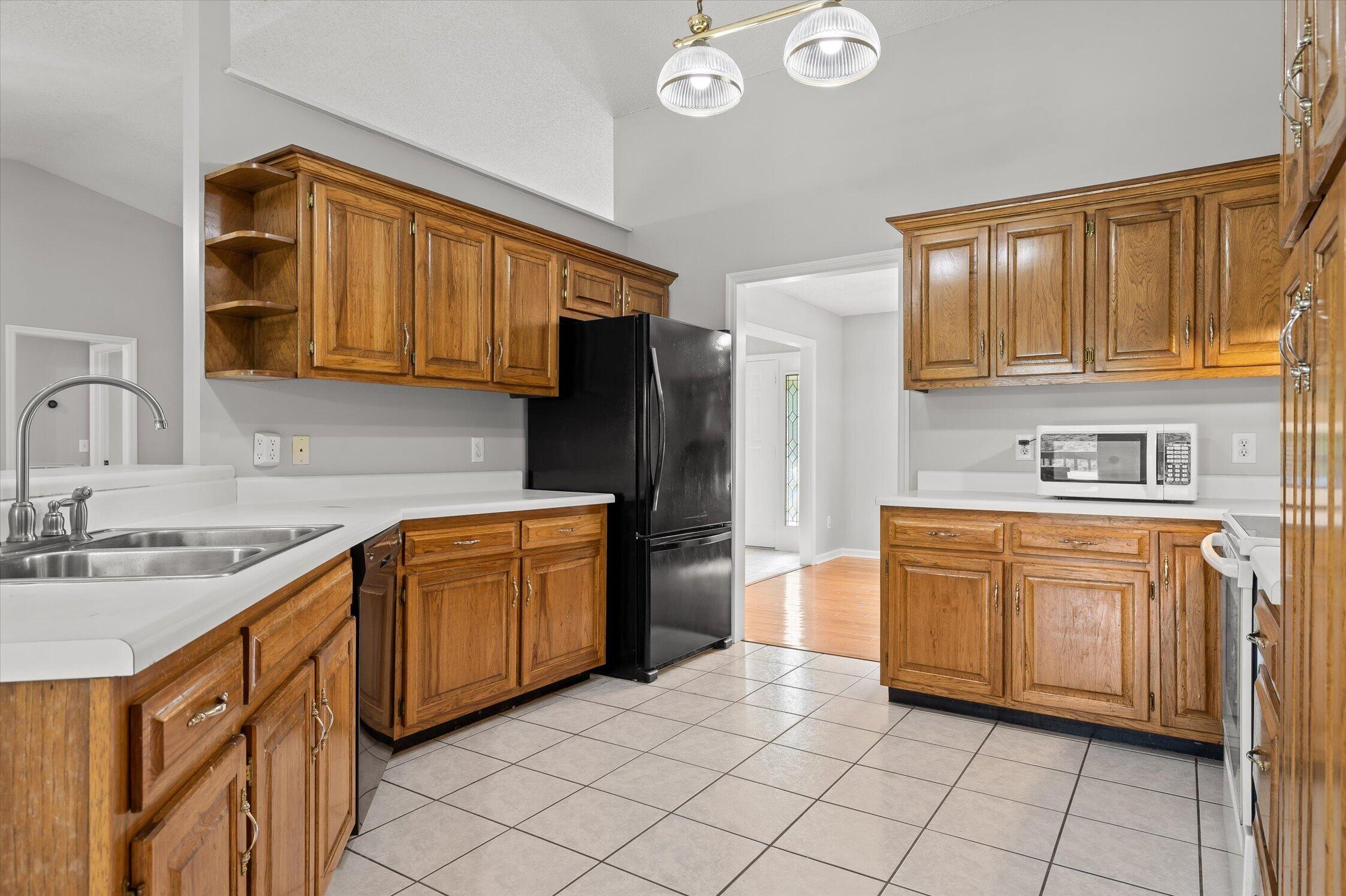 1221 Panorama Drive