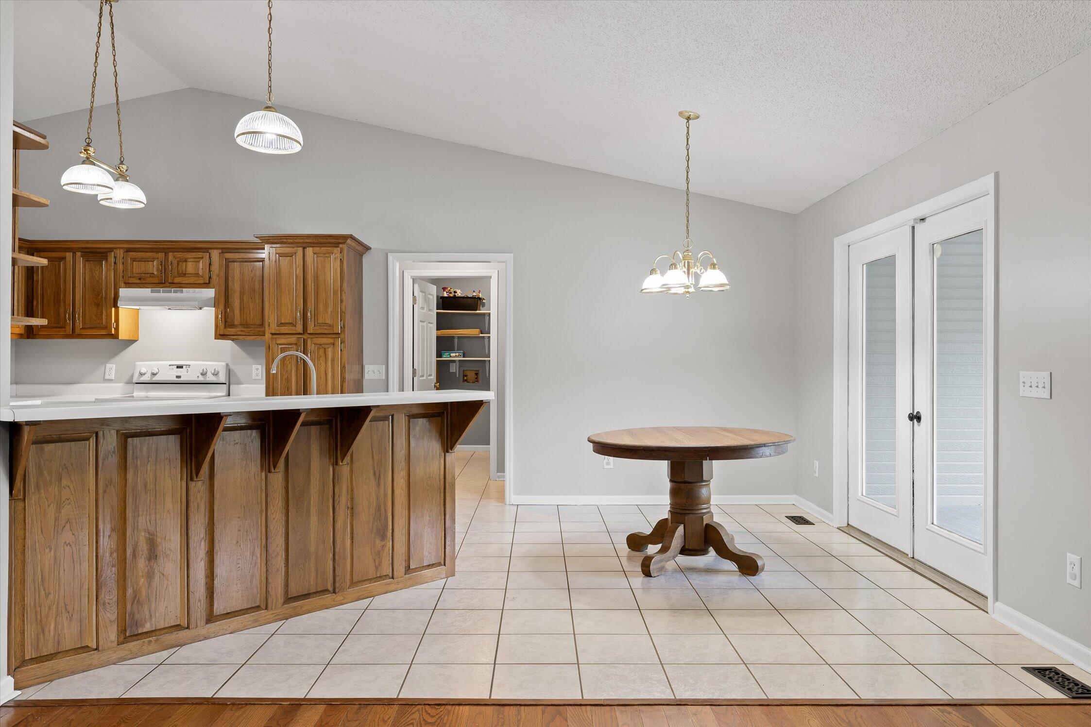 1221 Panorama Drive