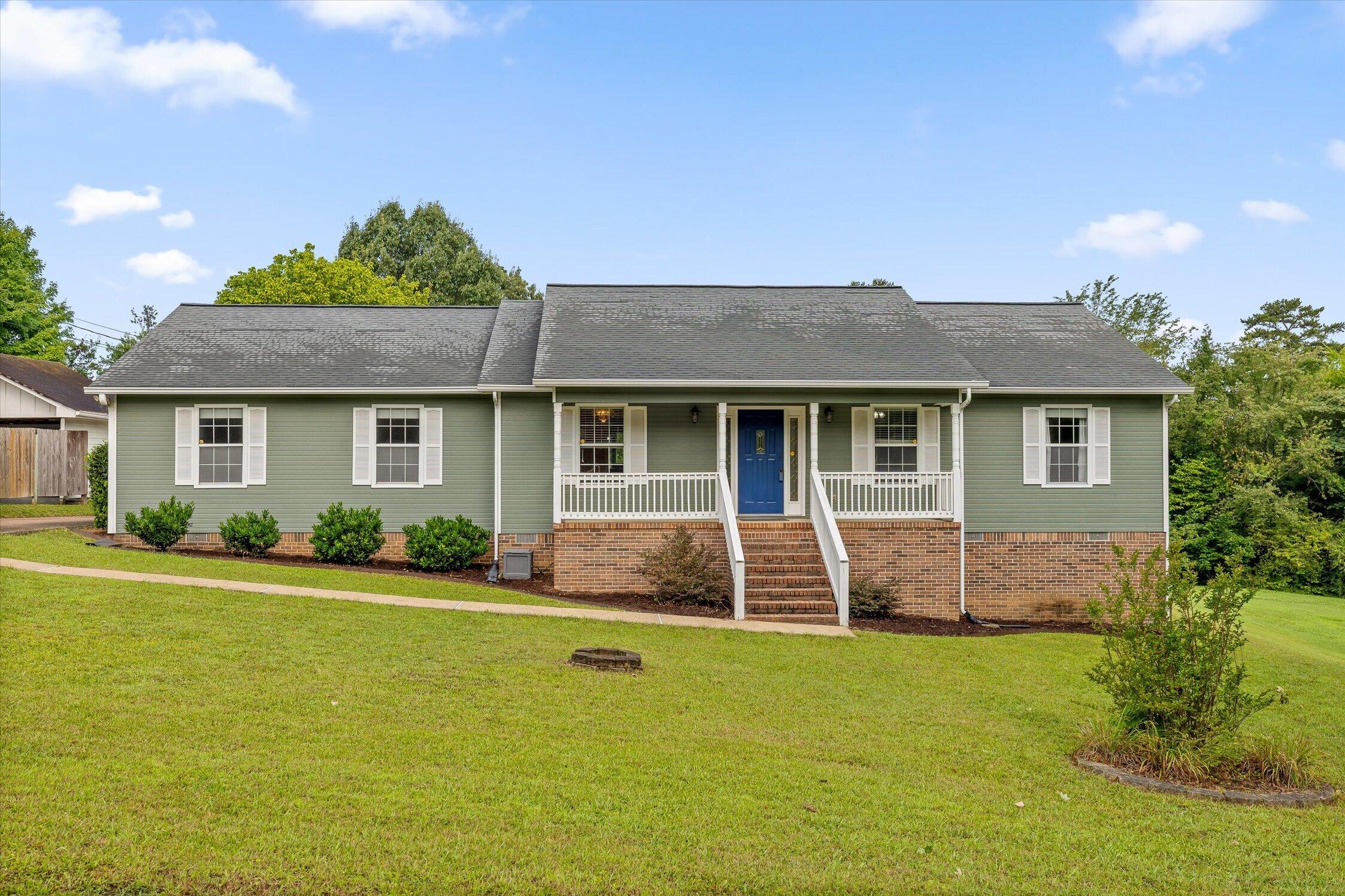 1221 Panorama Drive