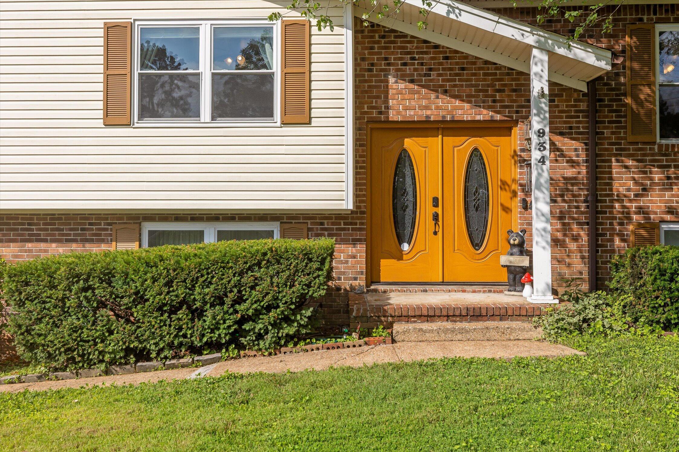 934 Spurling Drive