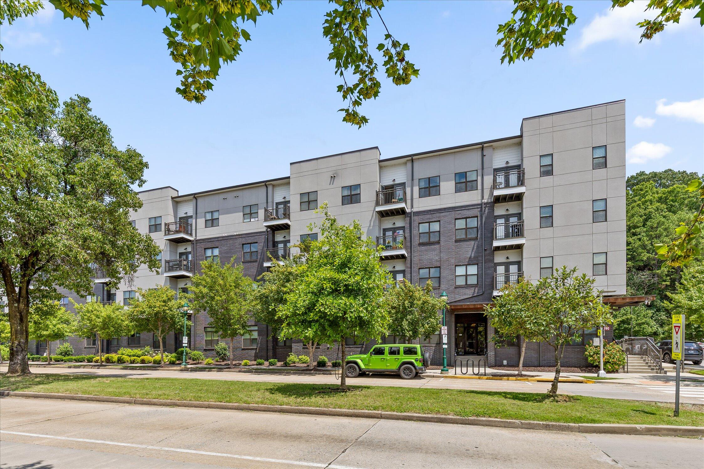 782 Riverfront Parkway, 210