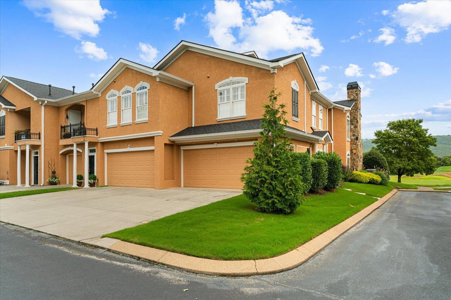 901 Renaissance Court