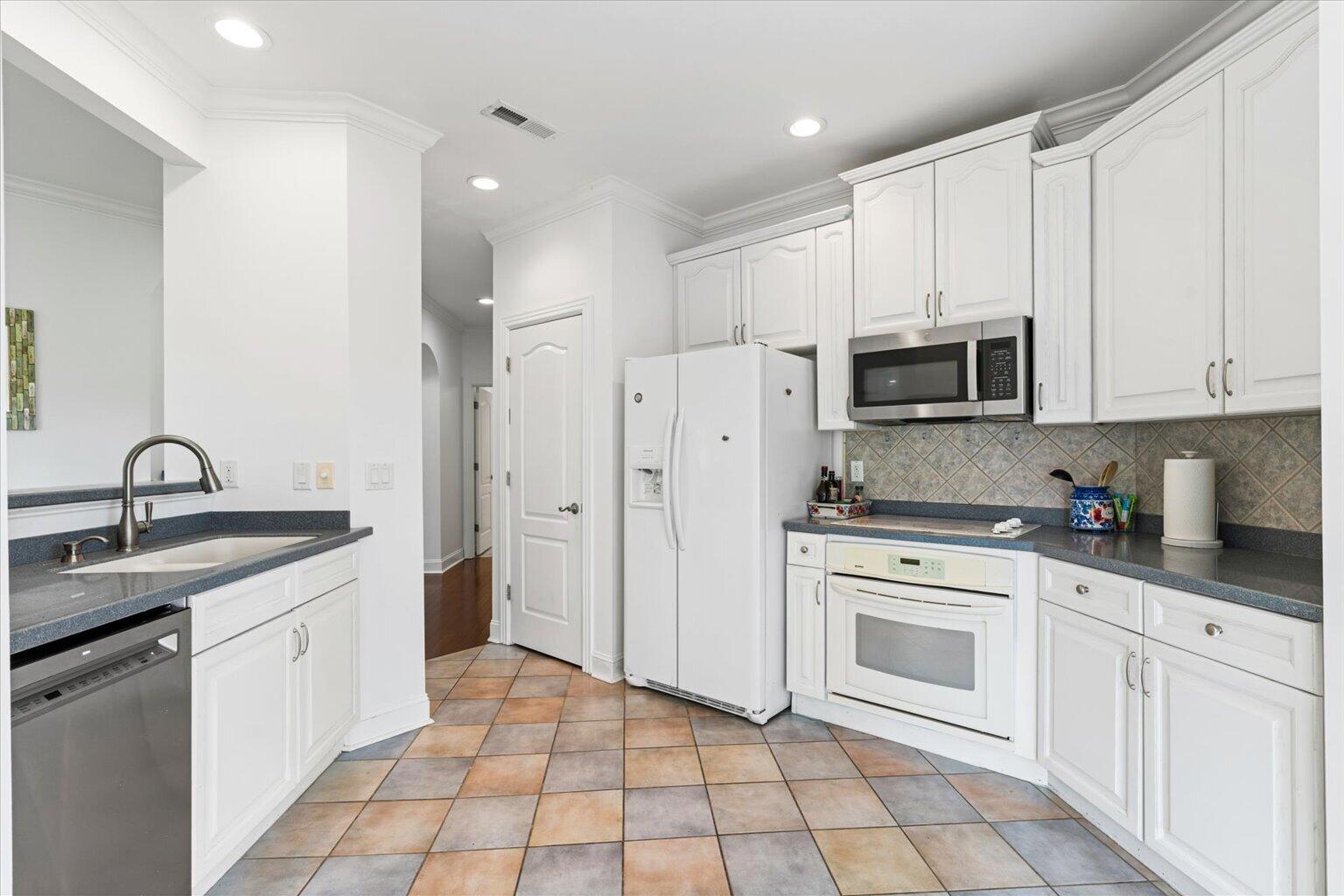901 Renaissance Court
