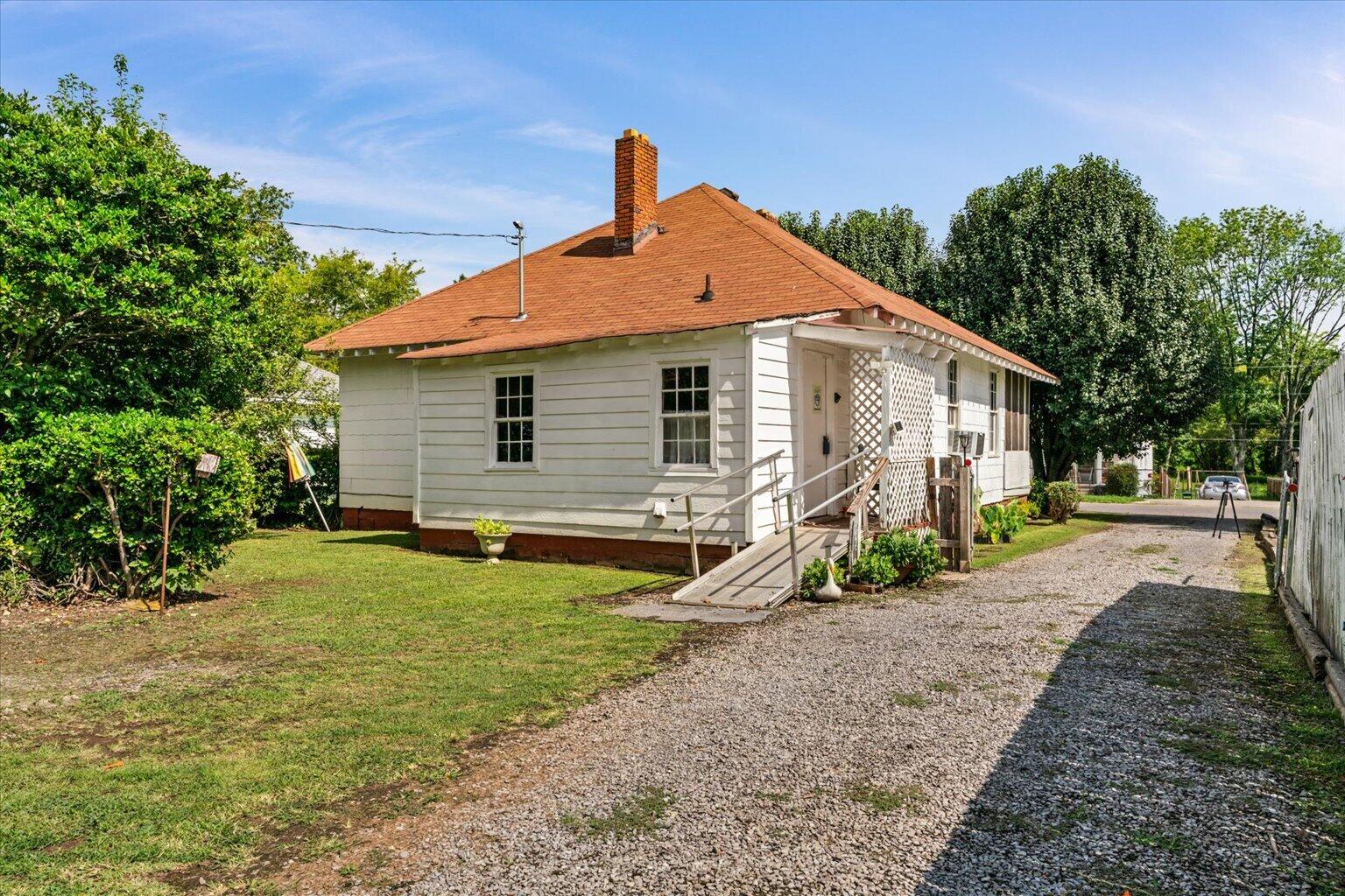 459 Conway Street
