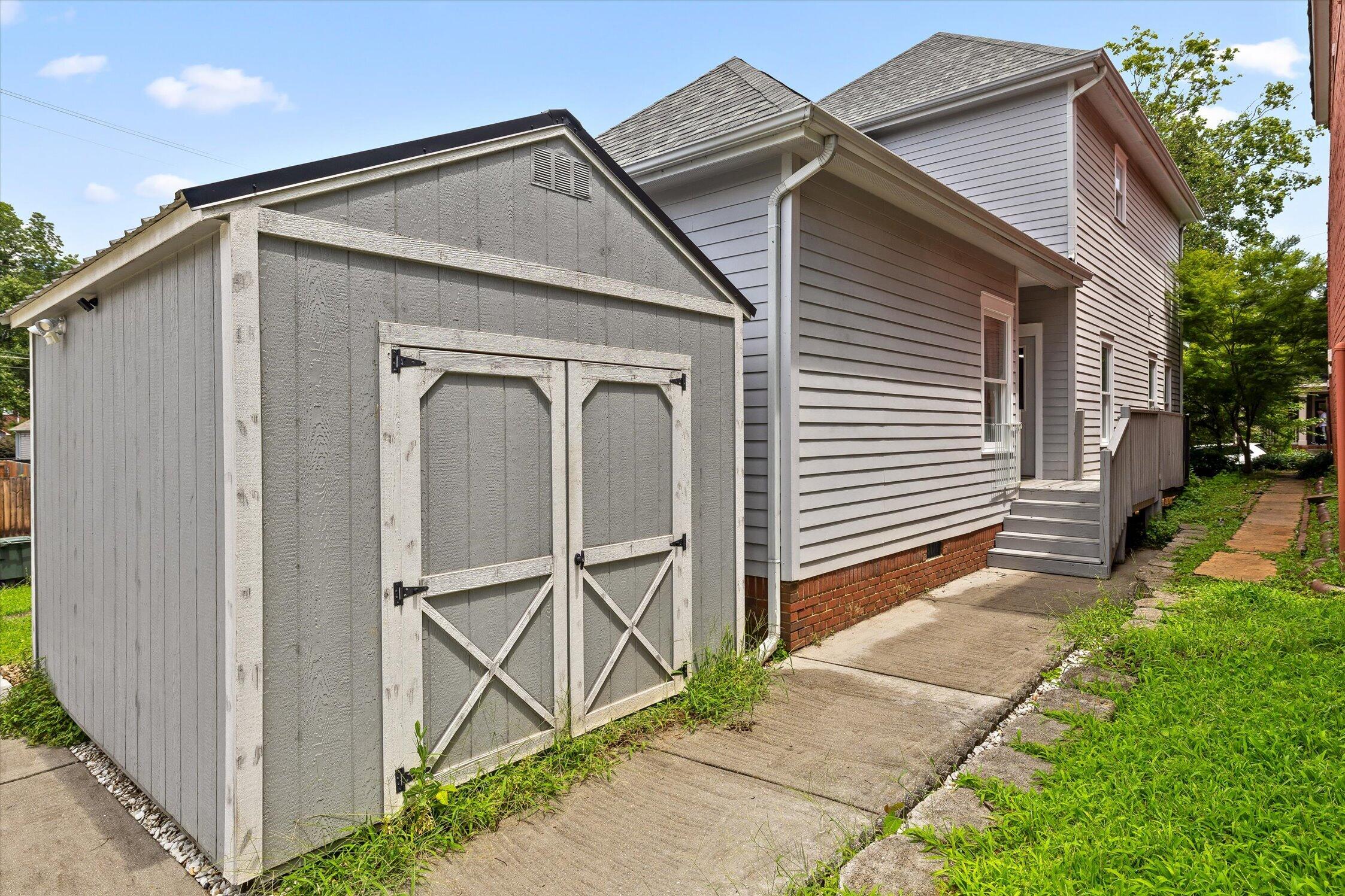 803 Fairview Avenue