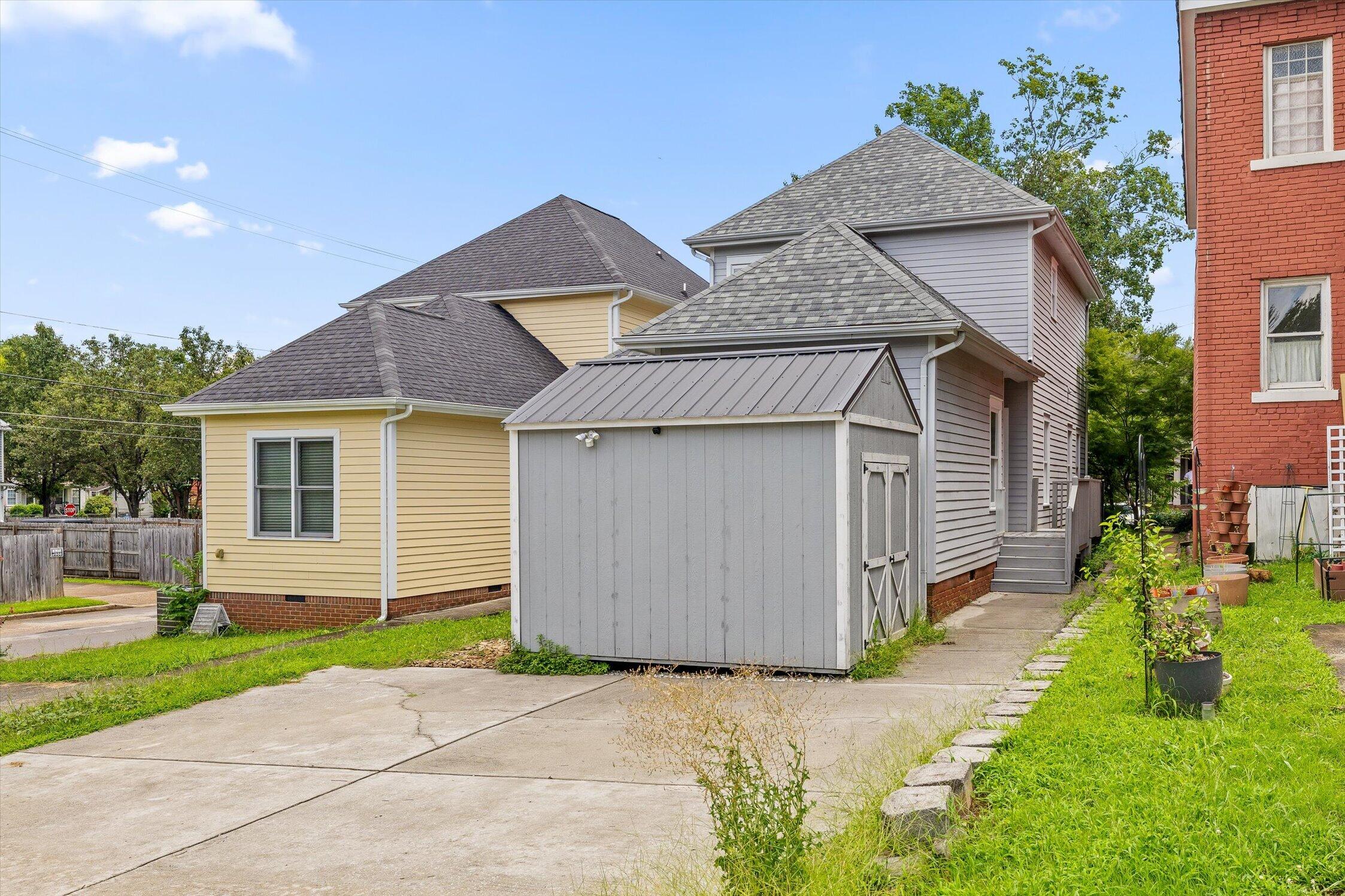 803 Fairview Avenue