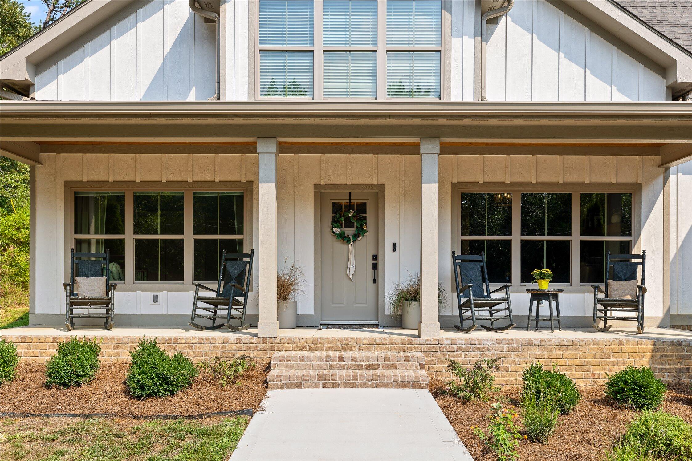 7505 Island Manor Drive