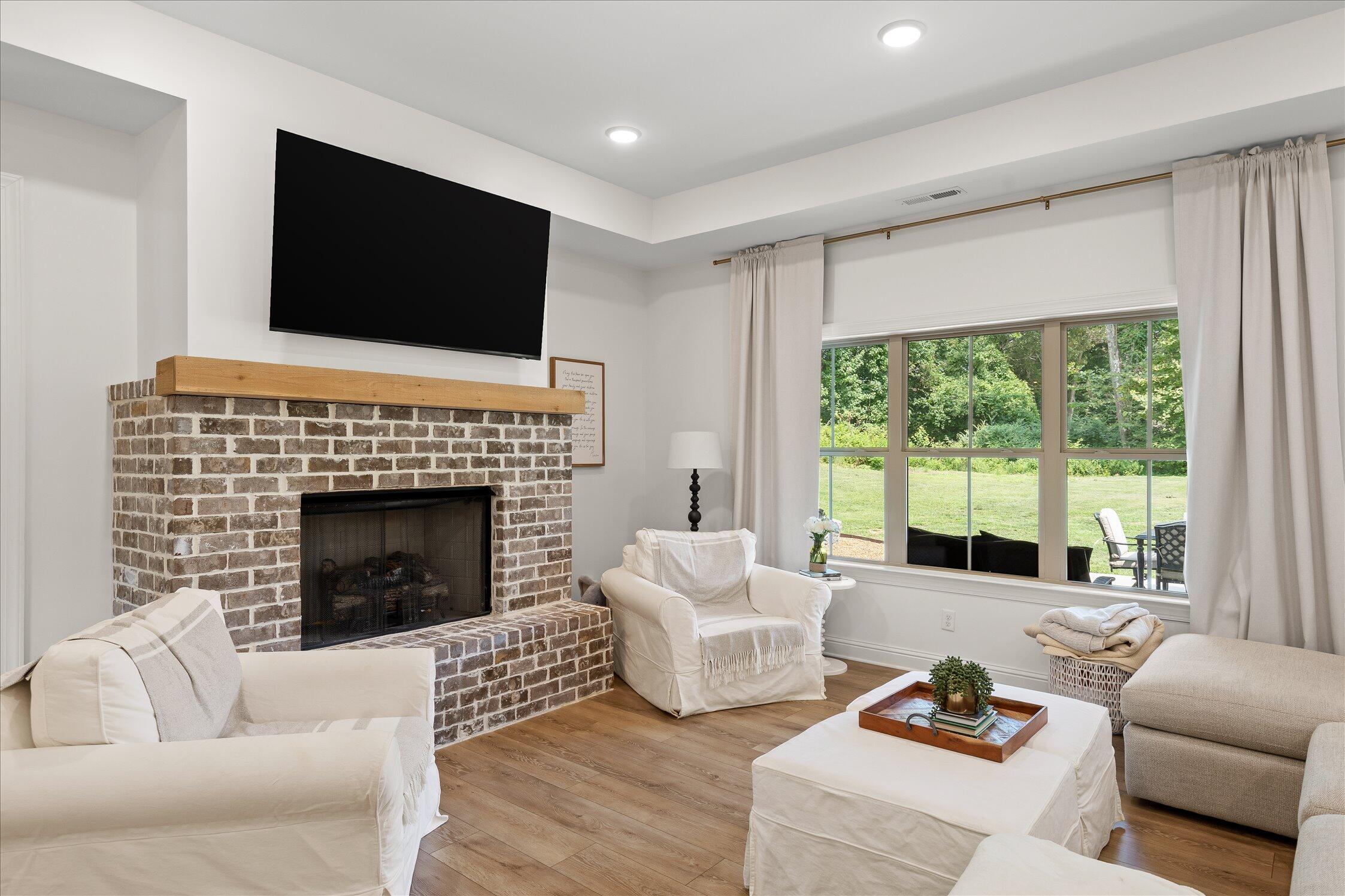 7505 Island Manor Drive
