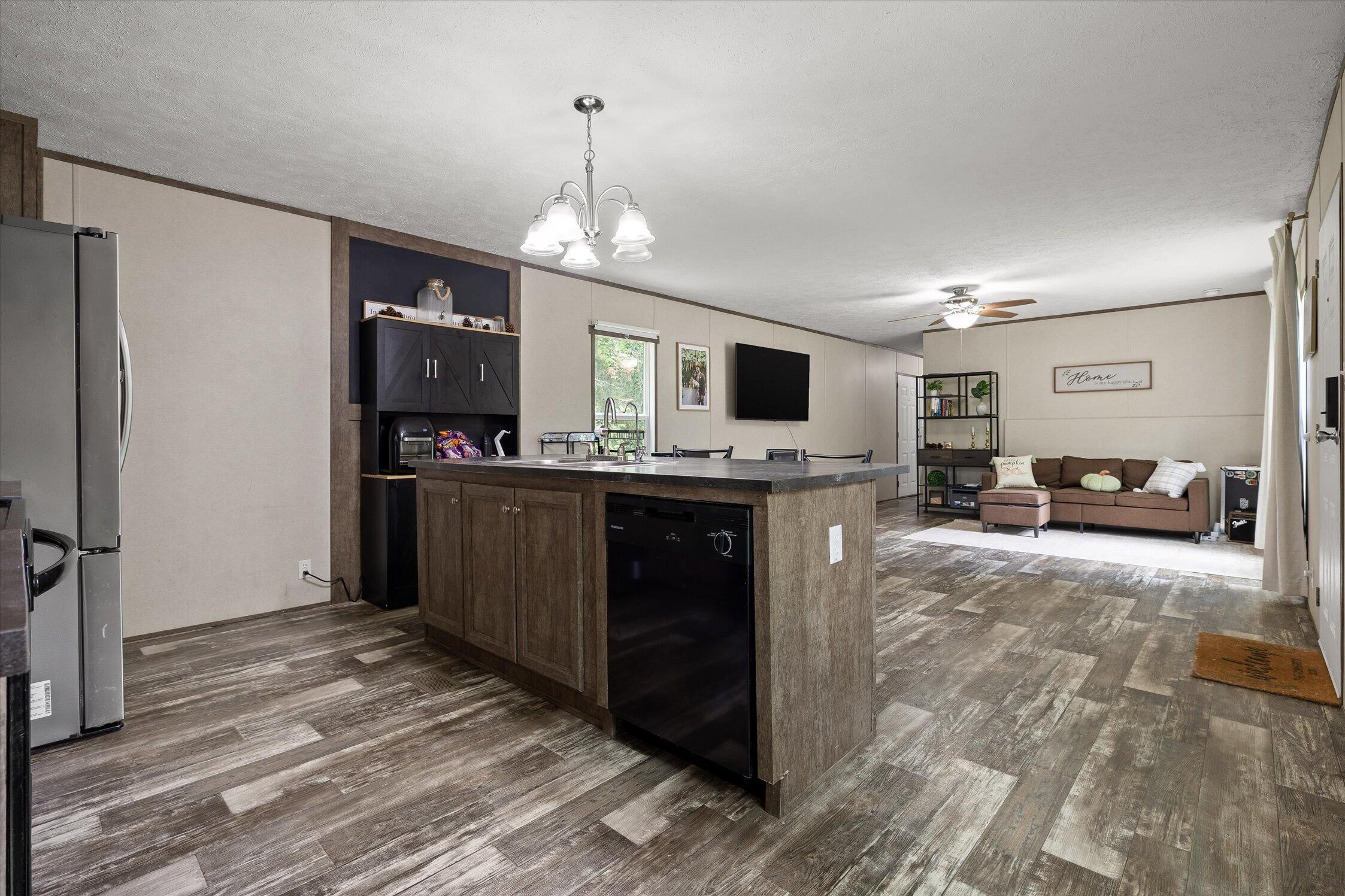 6183 Marie Lane