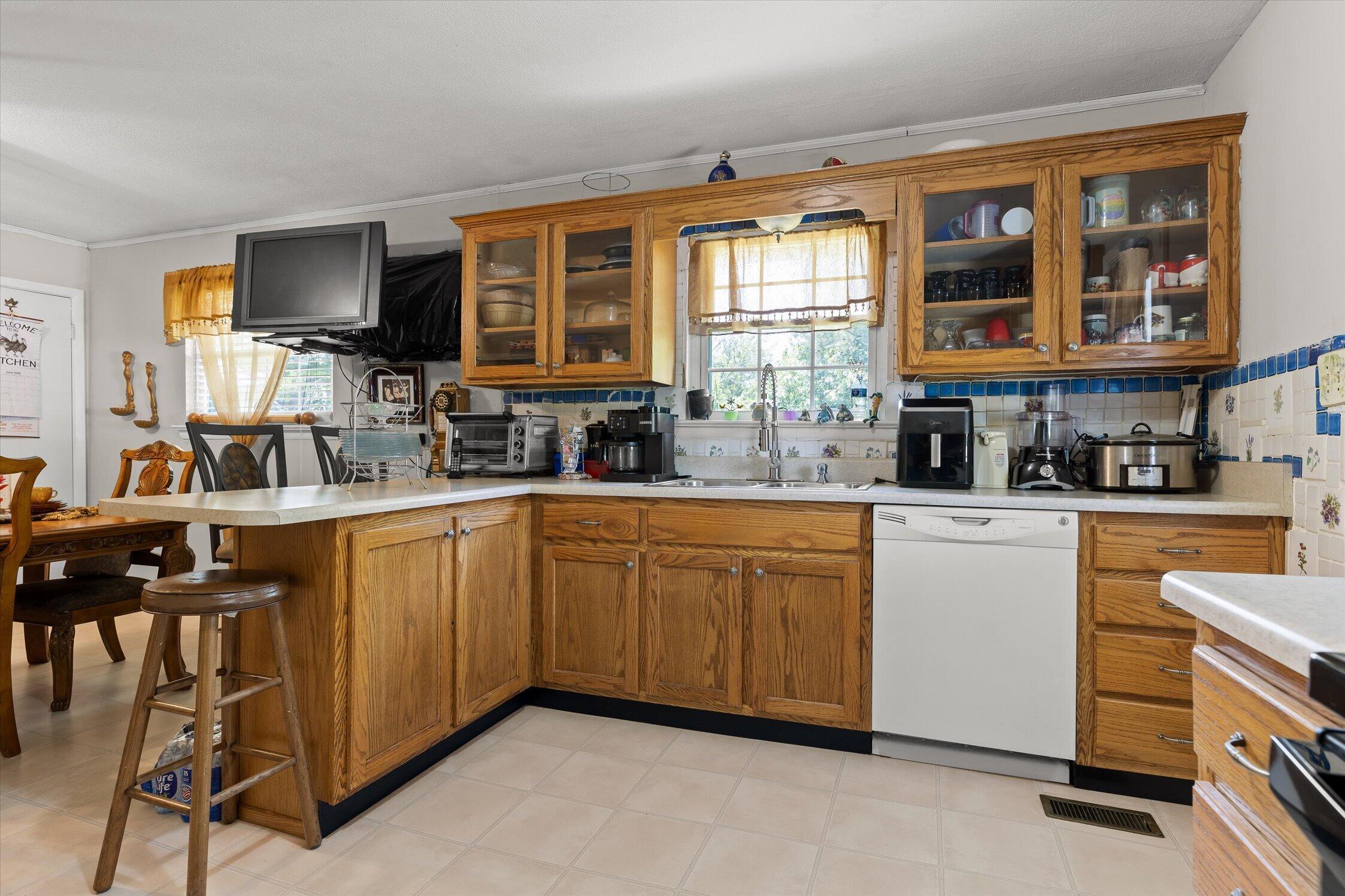 7810 Holiday Hills Circle