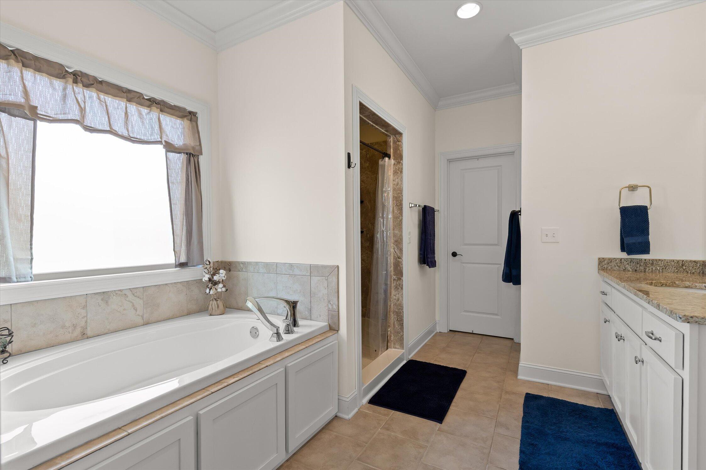 5979 Winding Lane