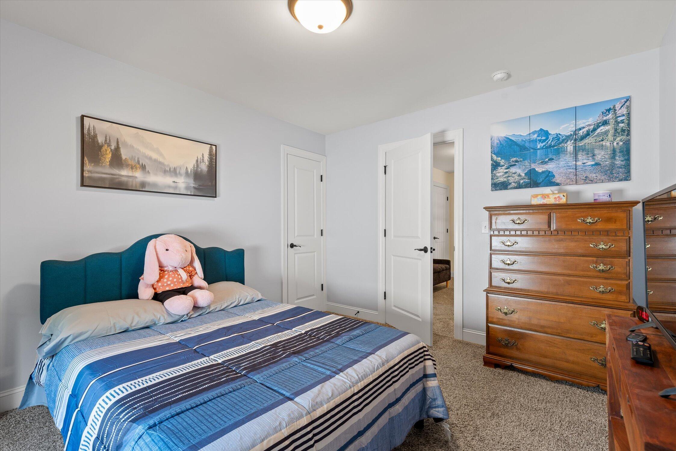 5979 Winding Lane