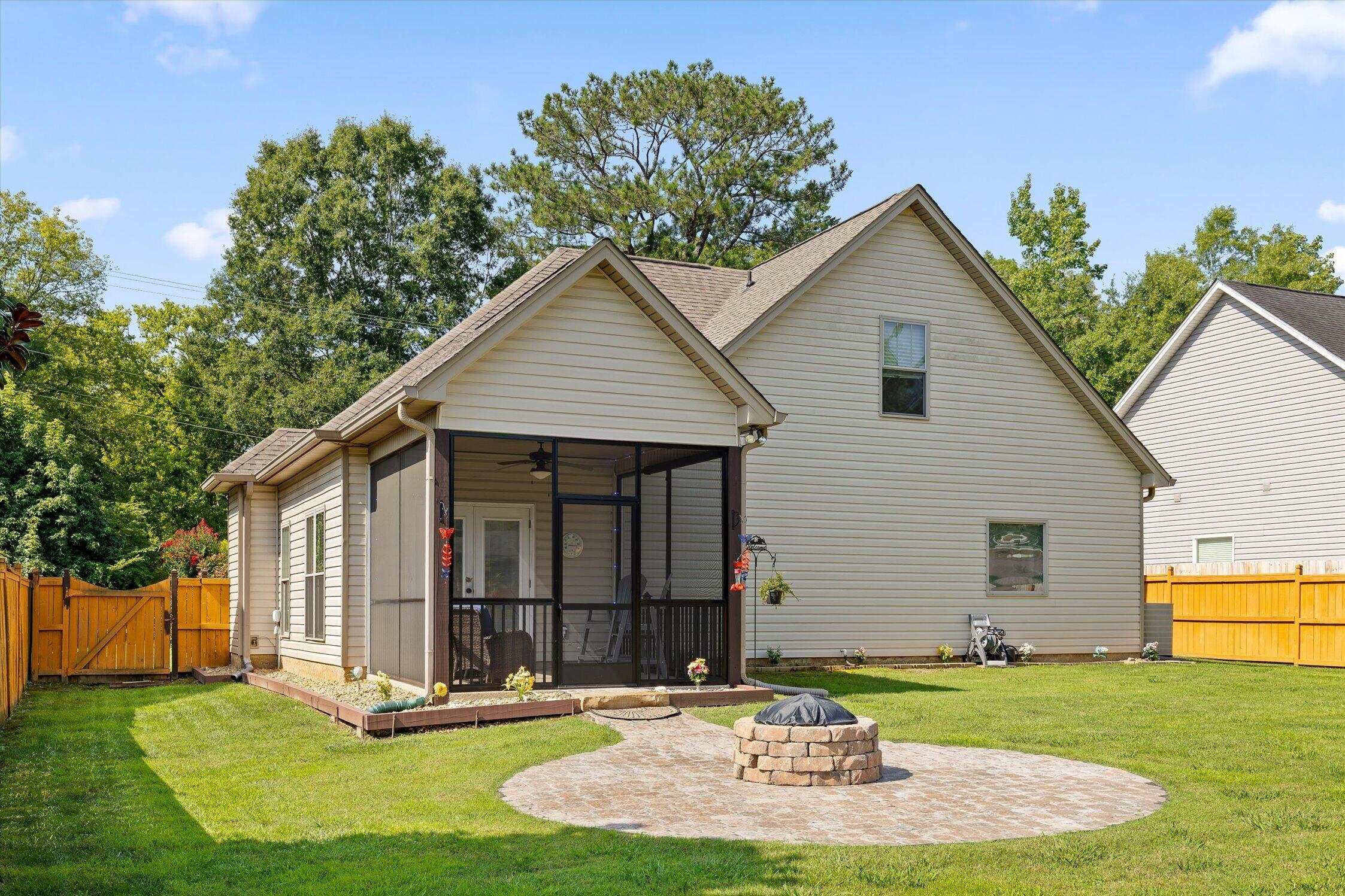 5979 Winding Lane