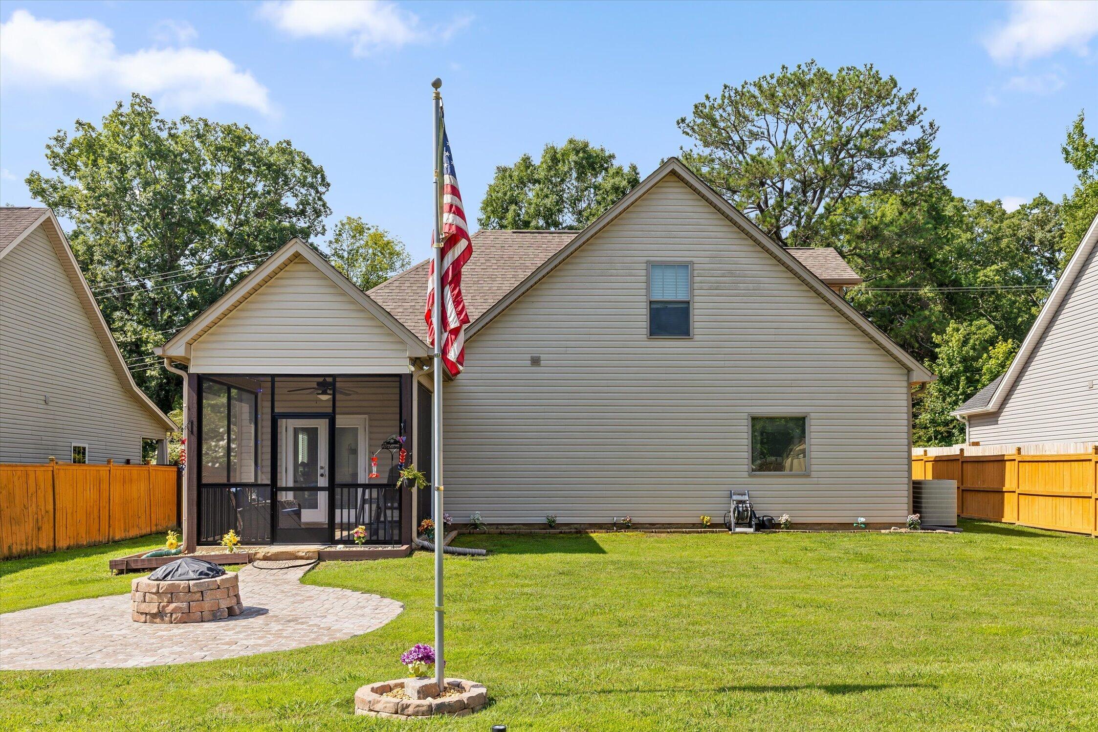 5979 Winding Lane
