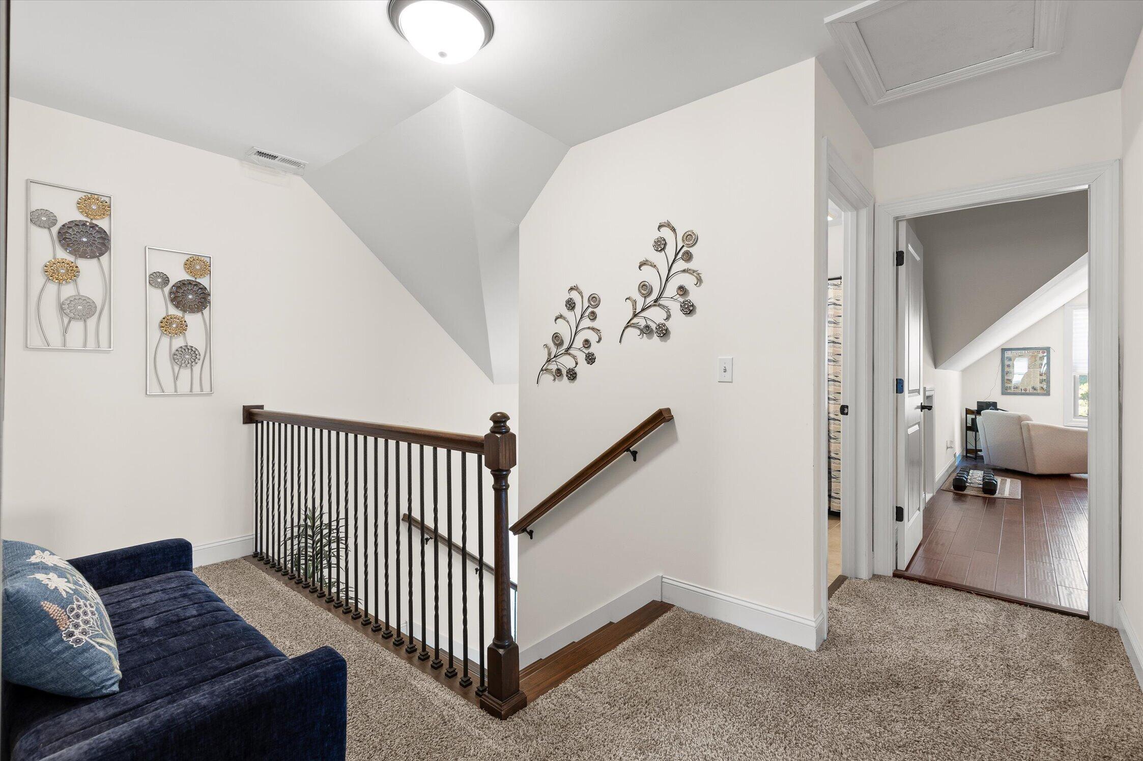 5979 Winding Lane