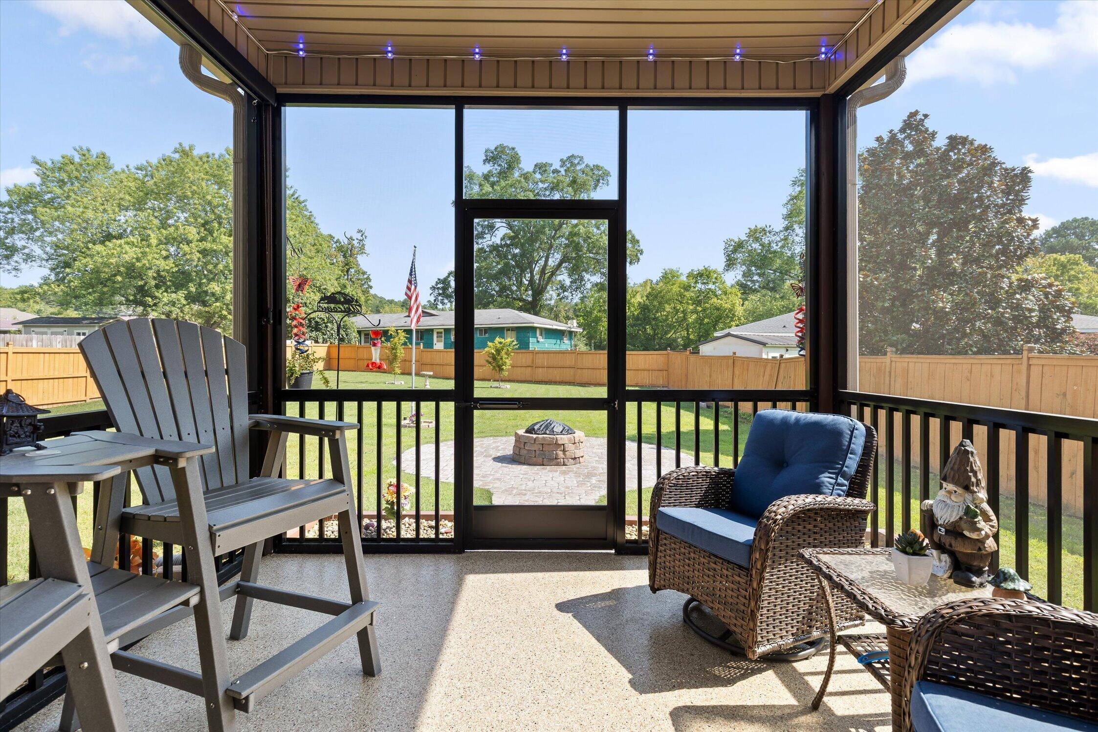 5979 Winding Lane