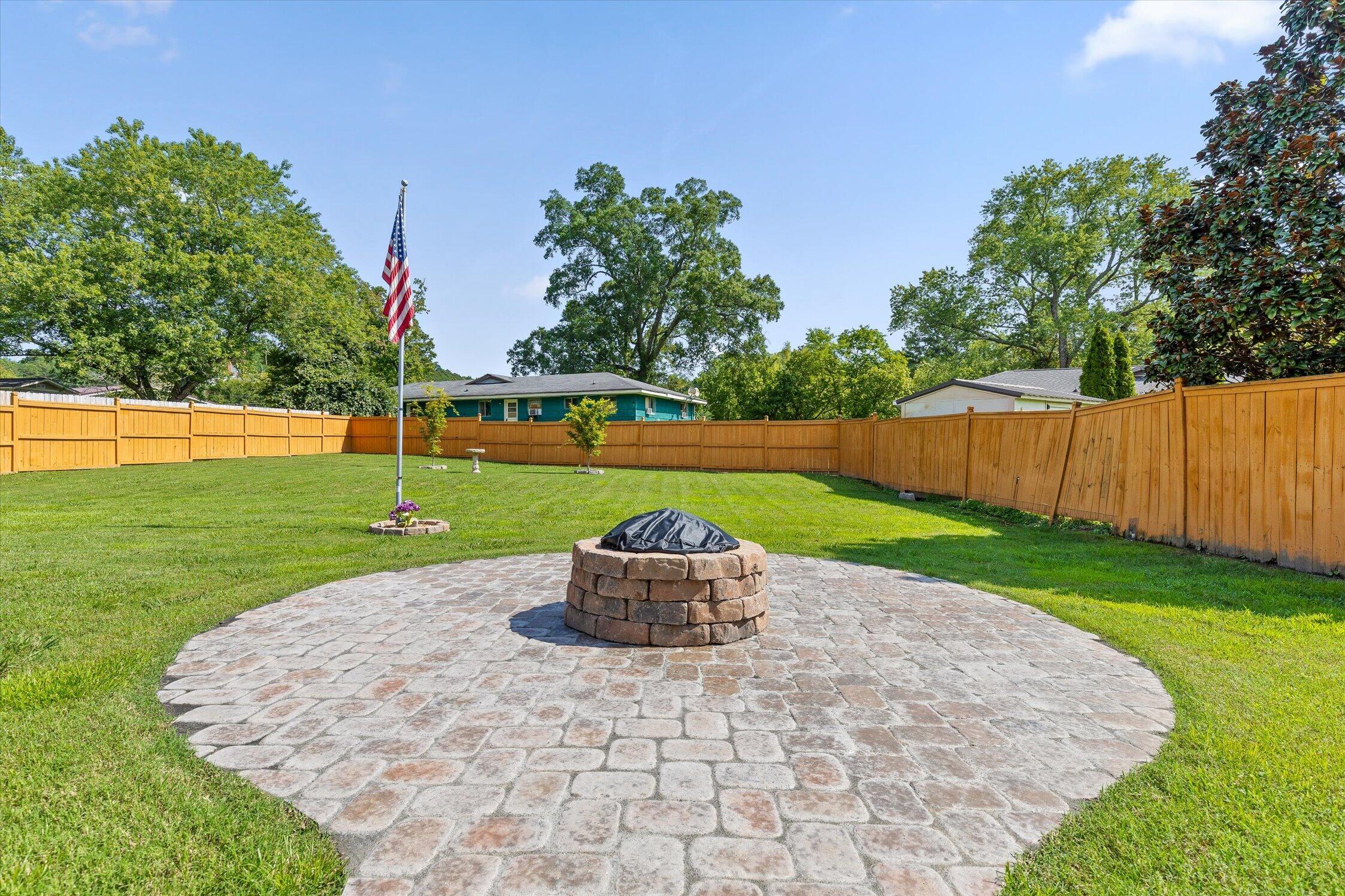 5979 Winding Lane