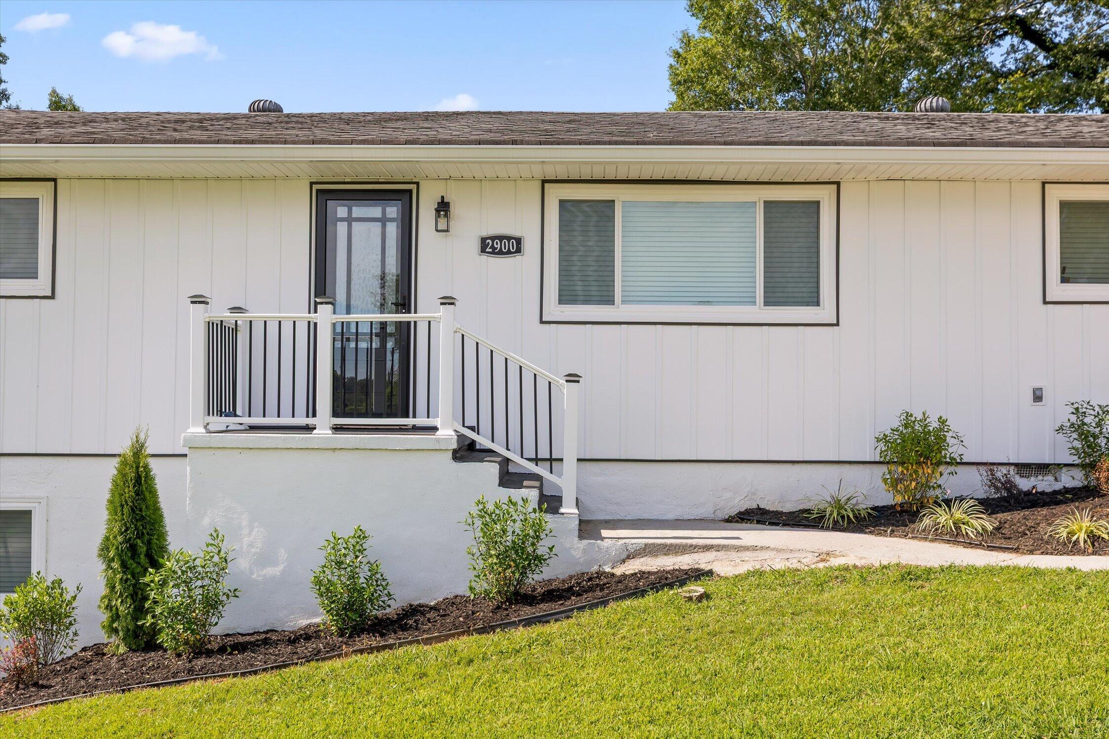2900 Siener Lane