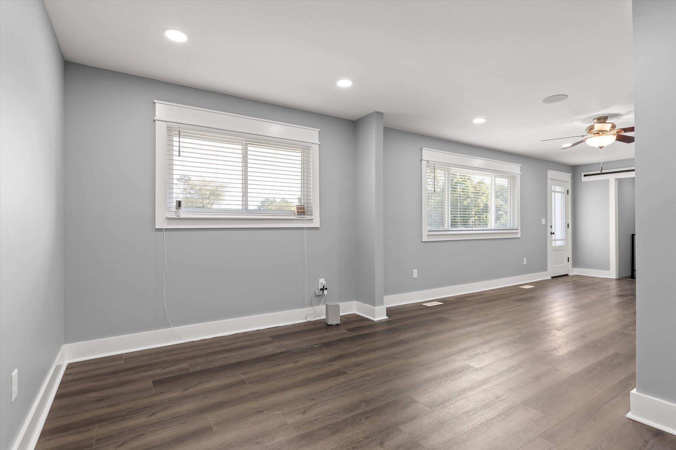 2900 Siener Lane