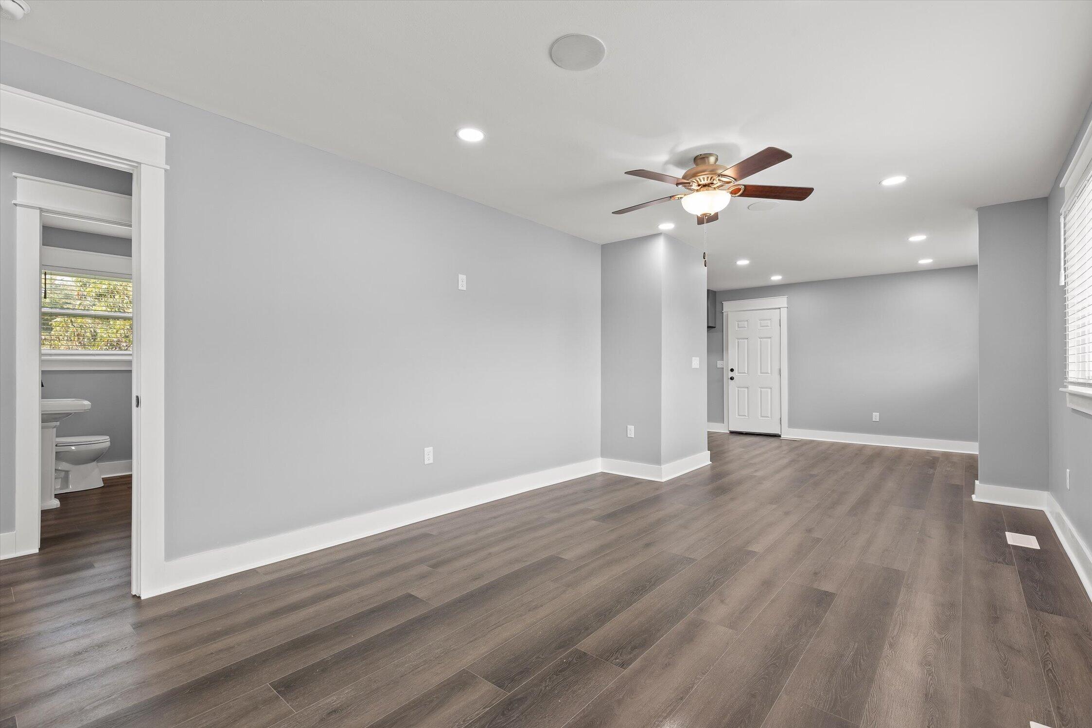 2900 Siener Lane