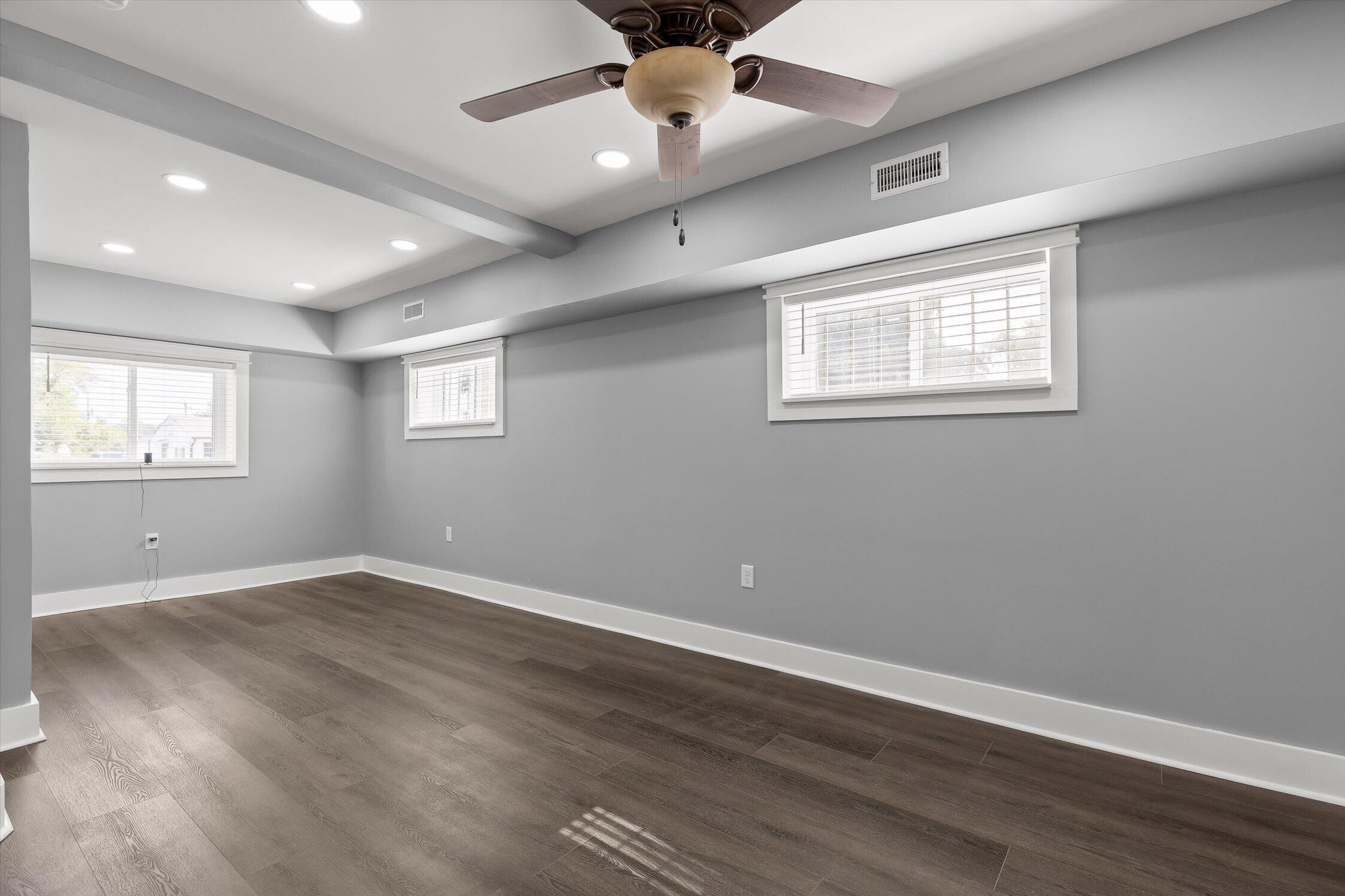 2900 Siener Lane